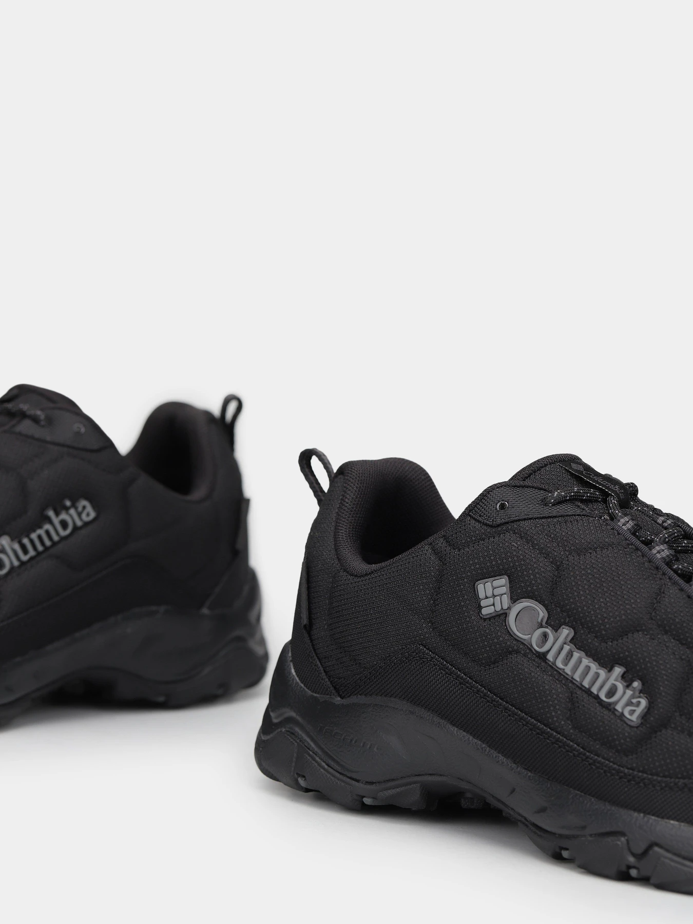 Кроссовки Columbia FIRECAMP™ III WATERPROOF модель 2099751-010 Кроссовки Columbia FIRECAMP™ III WATERPROOF модель 2099751-010 Фото