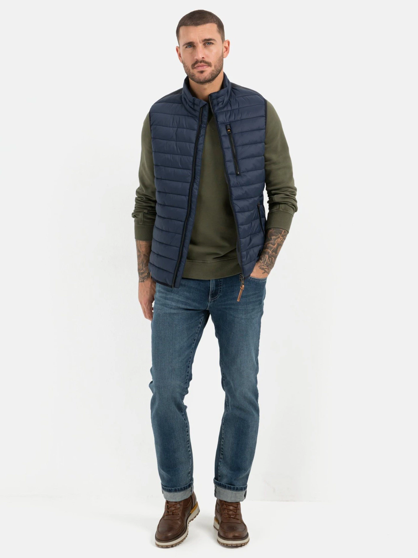 Куртки и дубленки Camel Active Vest модель 460210-9E52-47 Темно-синій Куртки и дубленки Camel Active Vest модель 460210-9E52-47 Темно-синій Фото