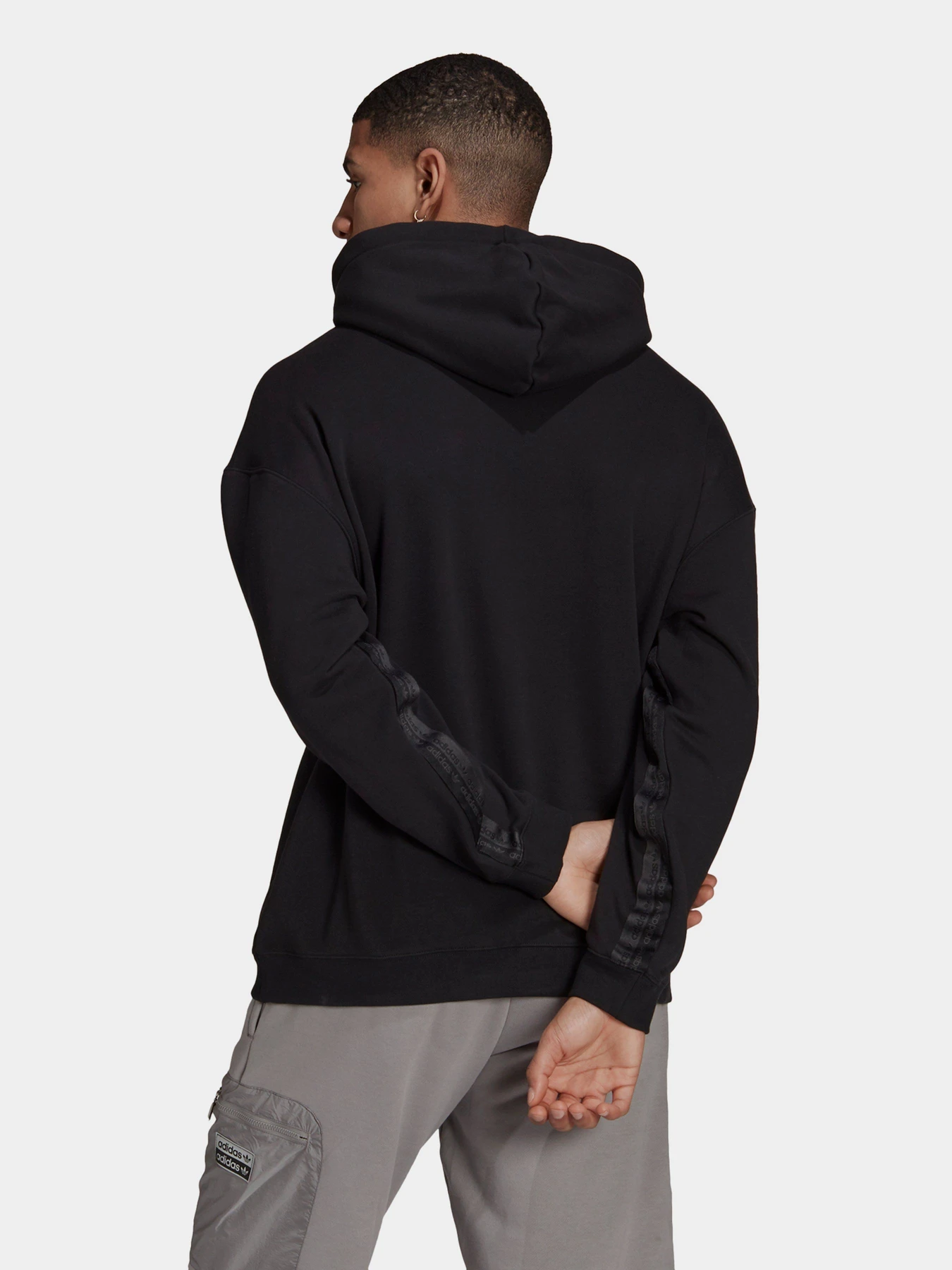 Худи и свитшоты Adidas R.Y.V. модель H11479 Худи и свитшоты Adidas R.Y.V. модель H11479 Фото