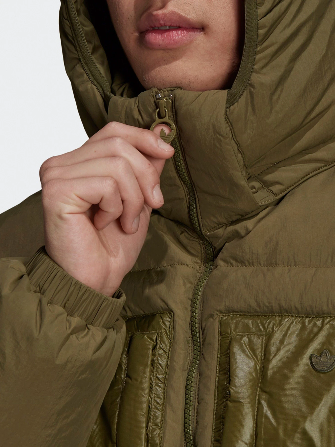Куртки и дубленки Adidas Down Regen Originals модель H13563 Куртки и дубленки Adidas Down Regen Originals модель H13563 Фото