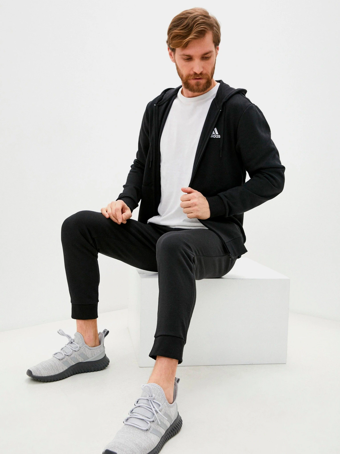 Худі та світшоти Adidas Essentials French Terry модель GK9044 Фото