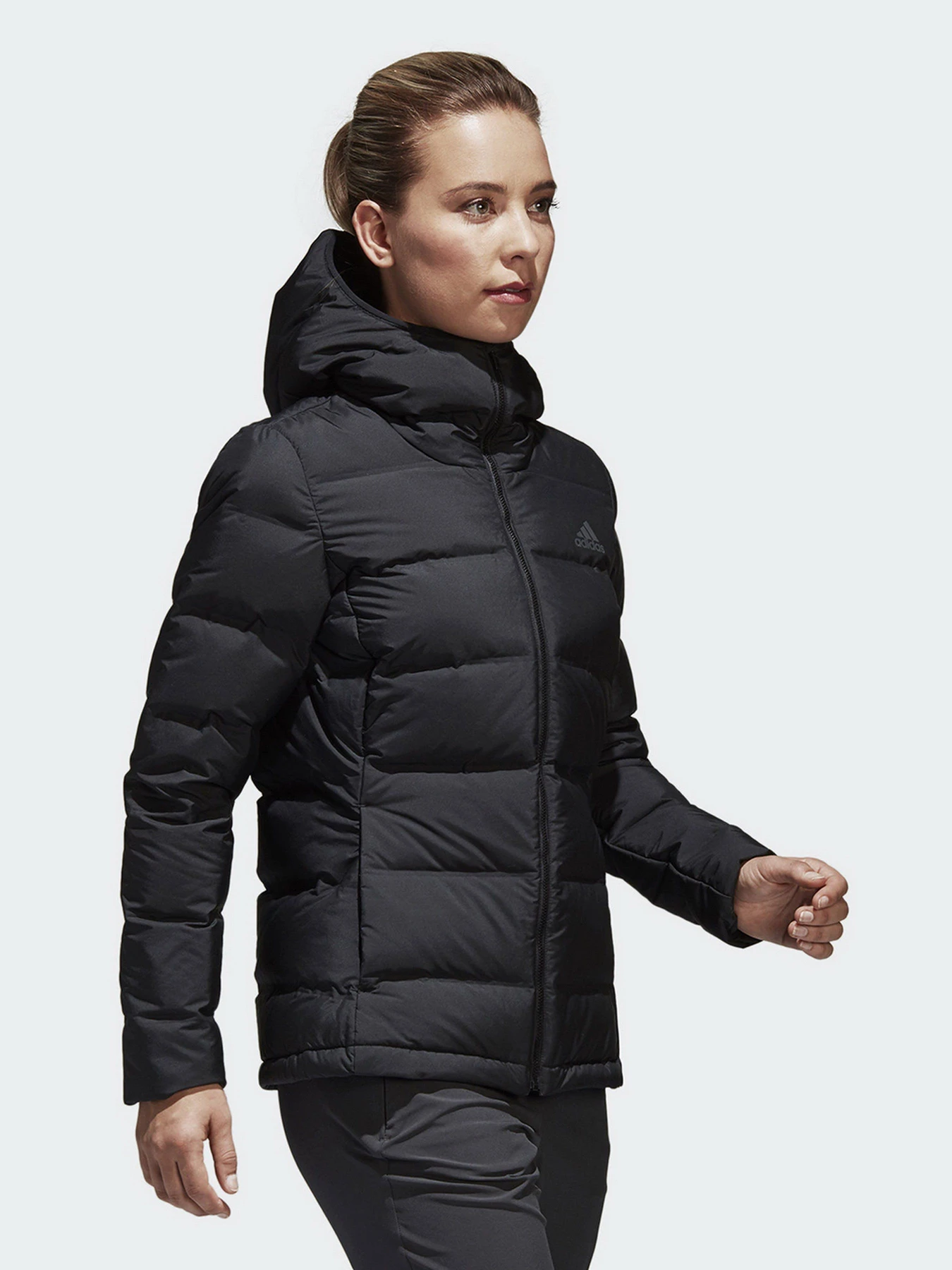 Куртки и дубленки Adidas W HELIONIC HO J модель BQ1935 Фото