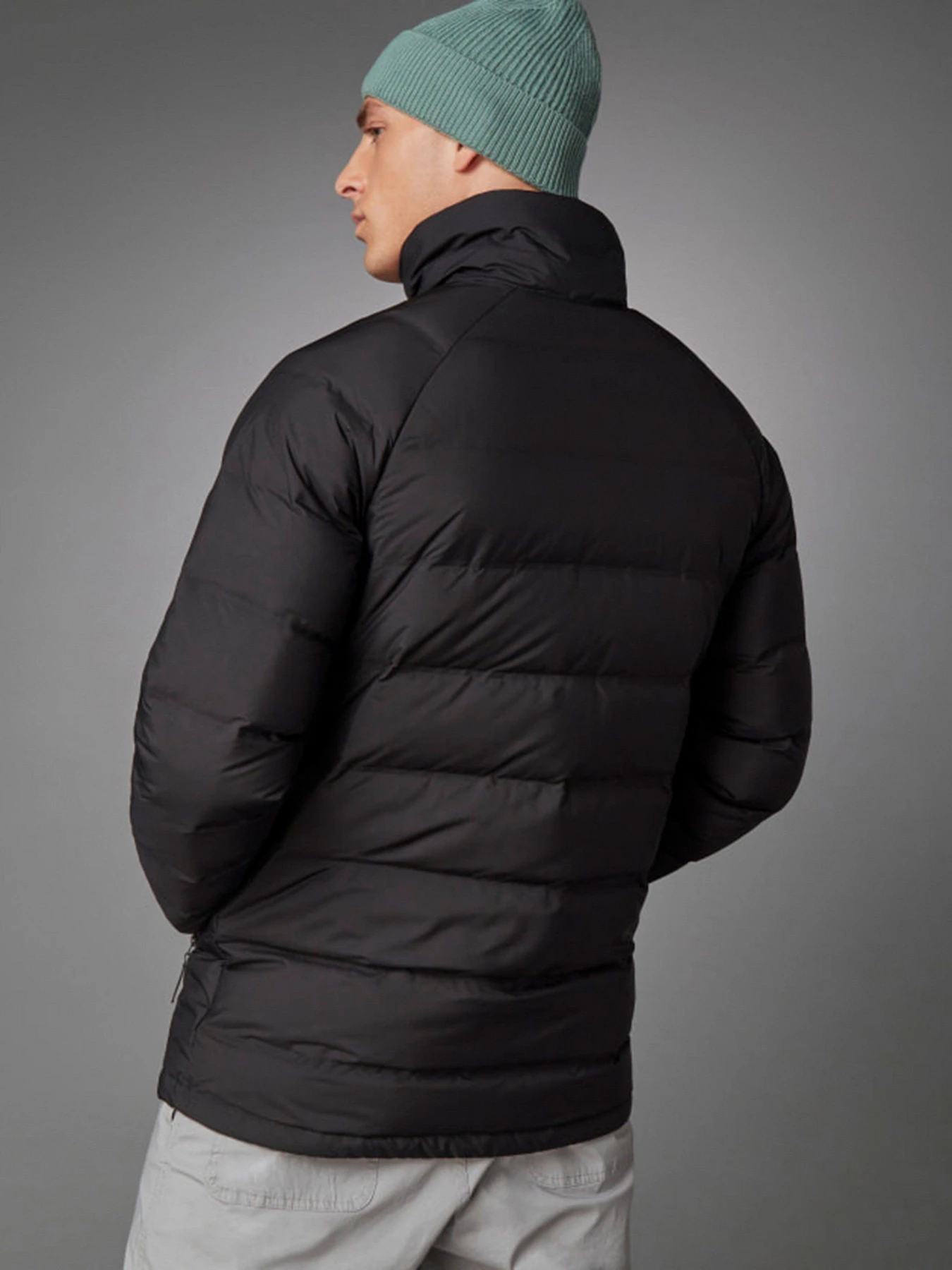 Куртки и дубленки Adidas Helionic Mid Length Down модель FT2528 Куртки и дубленки Adidas Helionic Mid Length Down модель FT2528 Фото