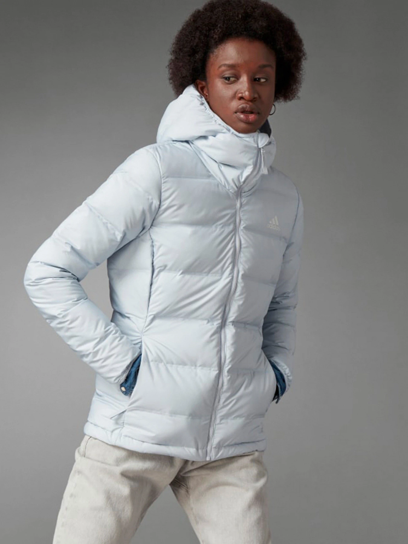Куртки и дубленки Adidas W HELIONIC HO J модель GQ7133 Фото