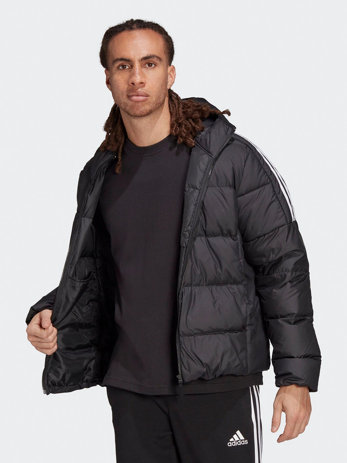 Куртки та дублянки Adidas Essentials Midweight Performance модель GT9141 Куртки та дублянки Adidas Essentials Midweight Performance модель GT9141 Фото