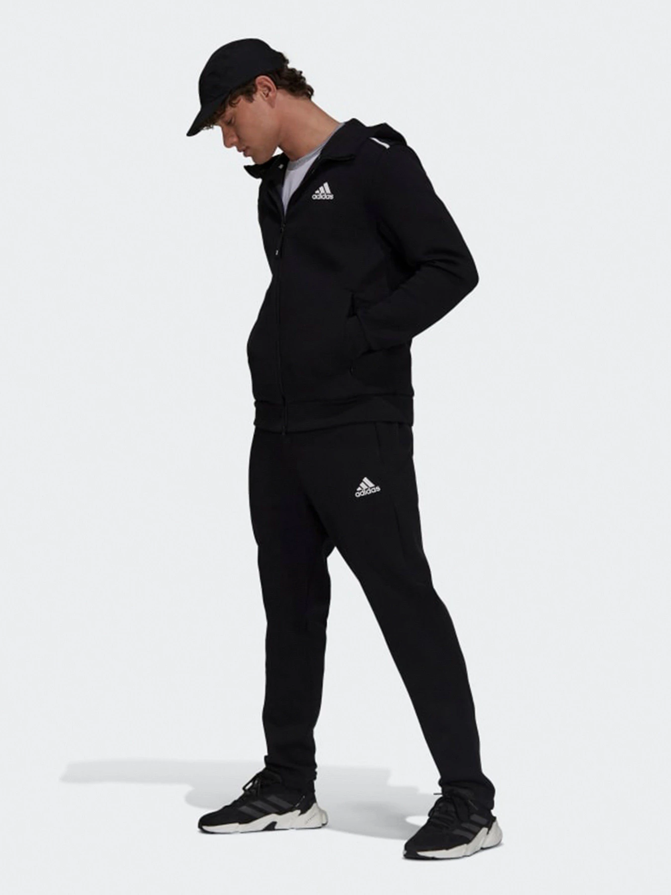Брюки Adidas ZNE PANT модель GT9781 Брюки Adidas ZNE PANT модель GT9781 Фото