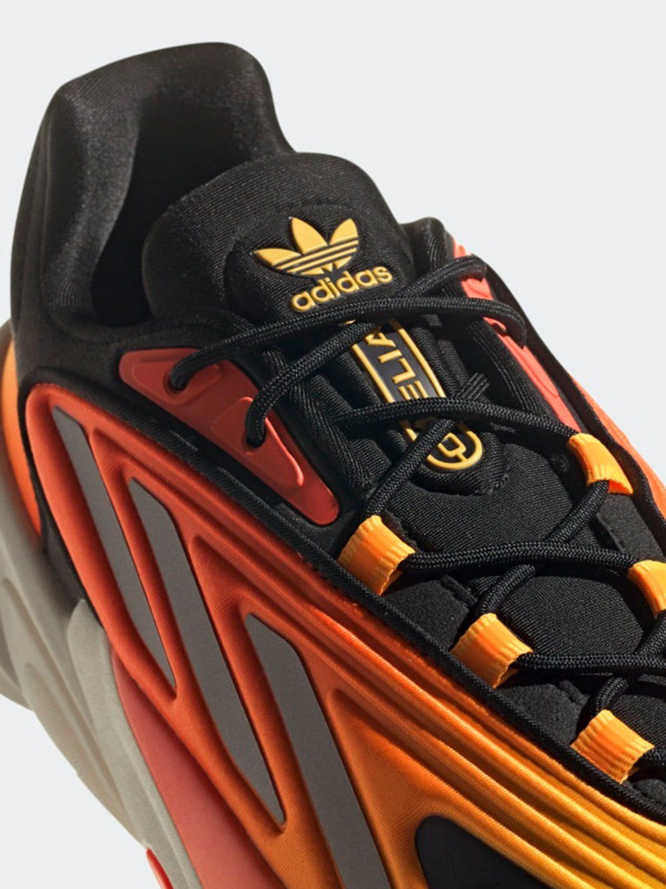 Кроссовки Adidas OZELIA модель G54894 Фото