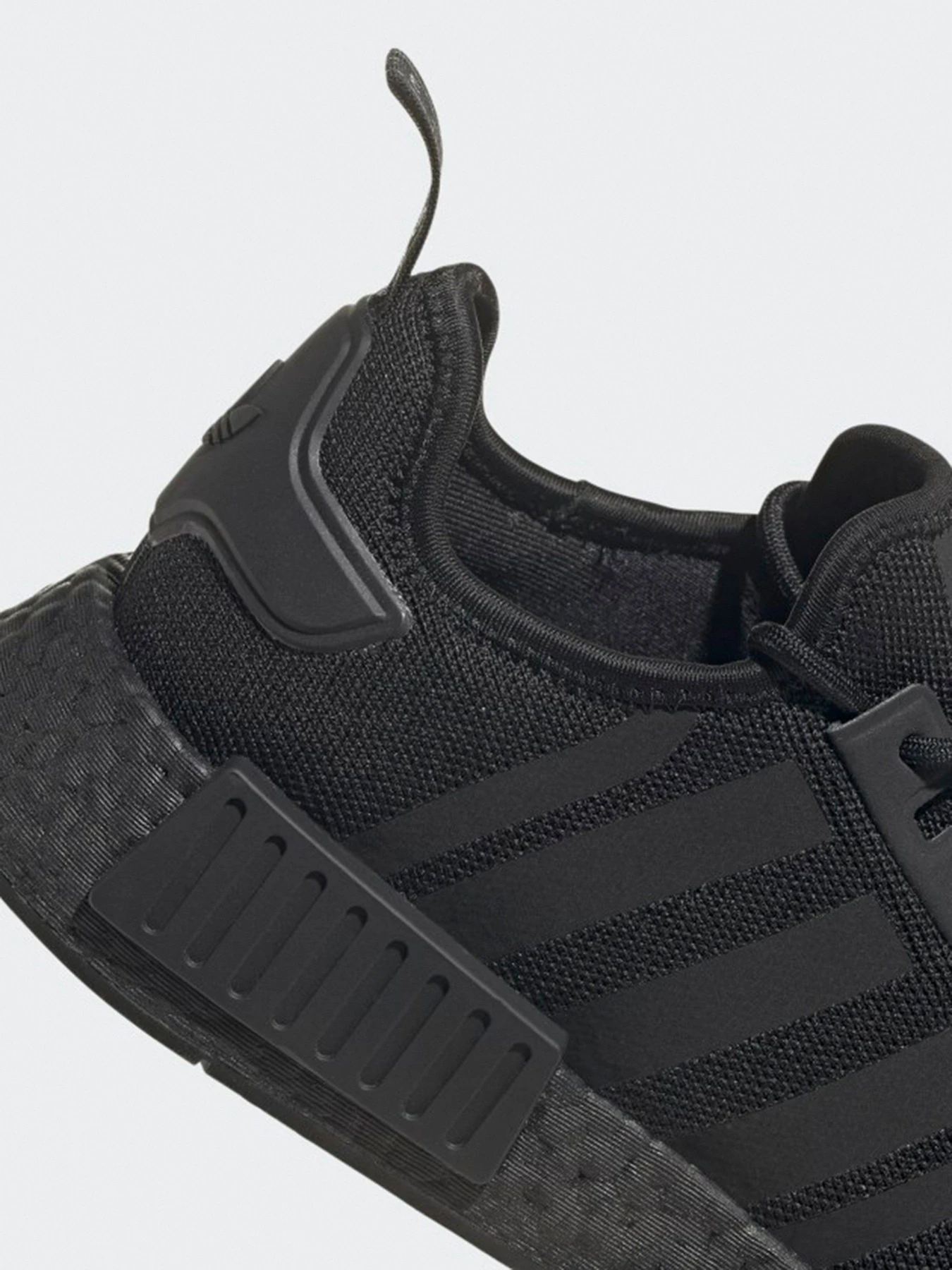Кроссовки Adidas NMD_R1 PRIMEBLUE модель GZ9256 Кроссовки Adidas NMD_R1 PRIMEBLUE модель GZ9256 Фото