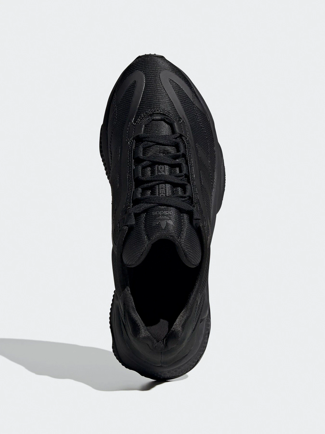 Кроссовки Adidas OZWEEGO Pure Originals модель H04216 Кроссовки Adidas OZWEEGO Pure Originals модель H04216 Фото