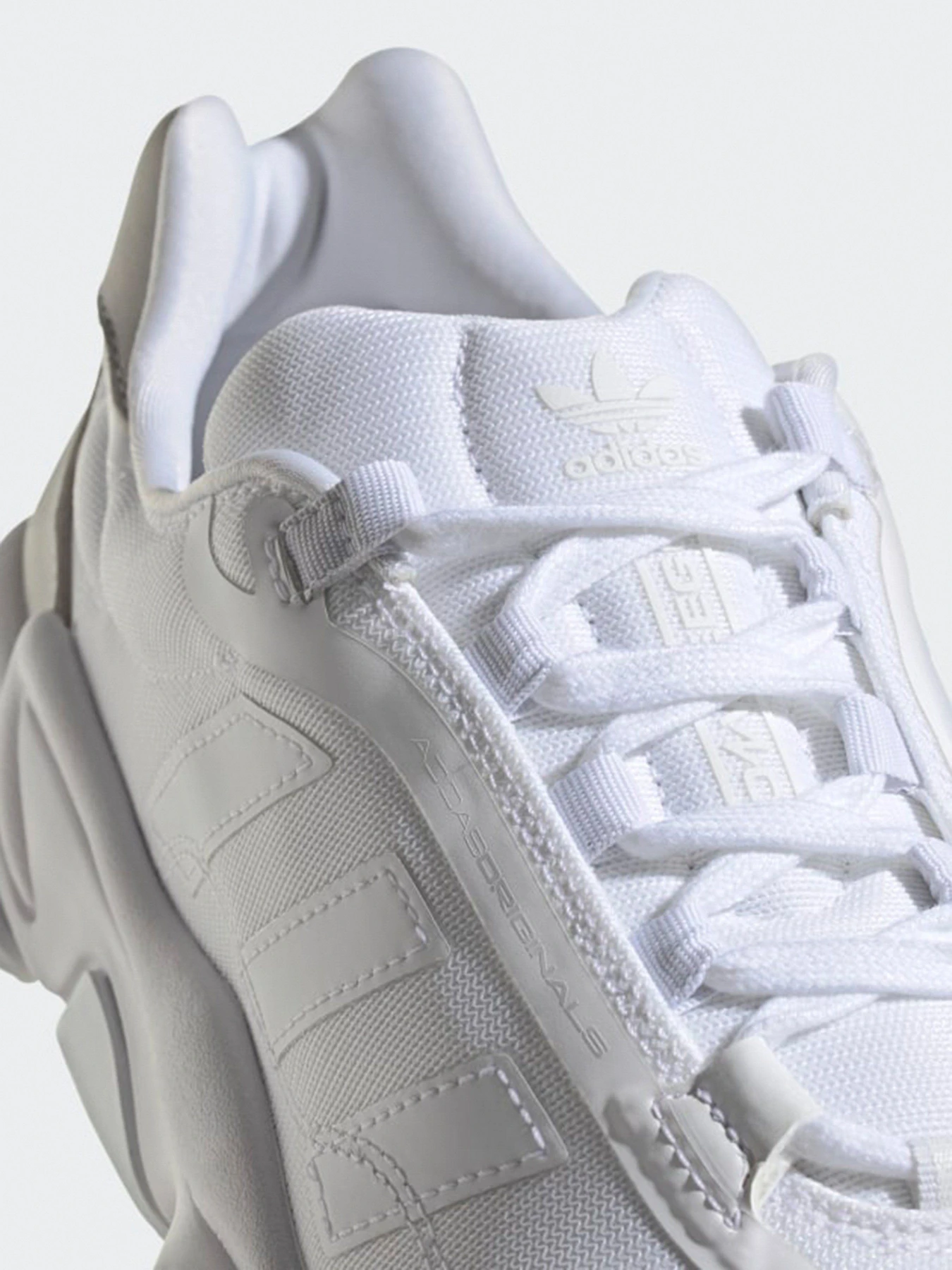 Кроссовки Adidas OZWEEGO Pure Originals модель H04226 Фото