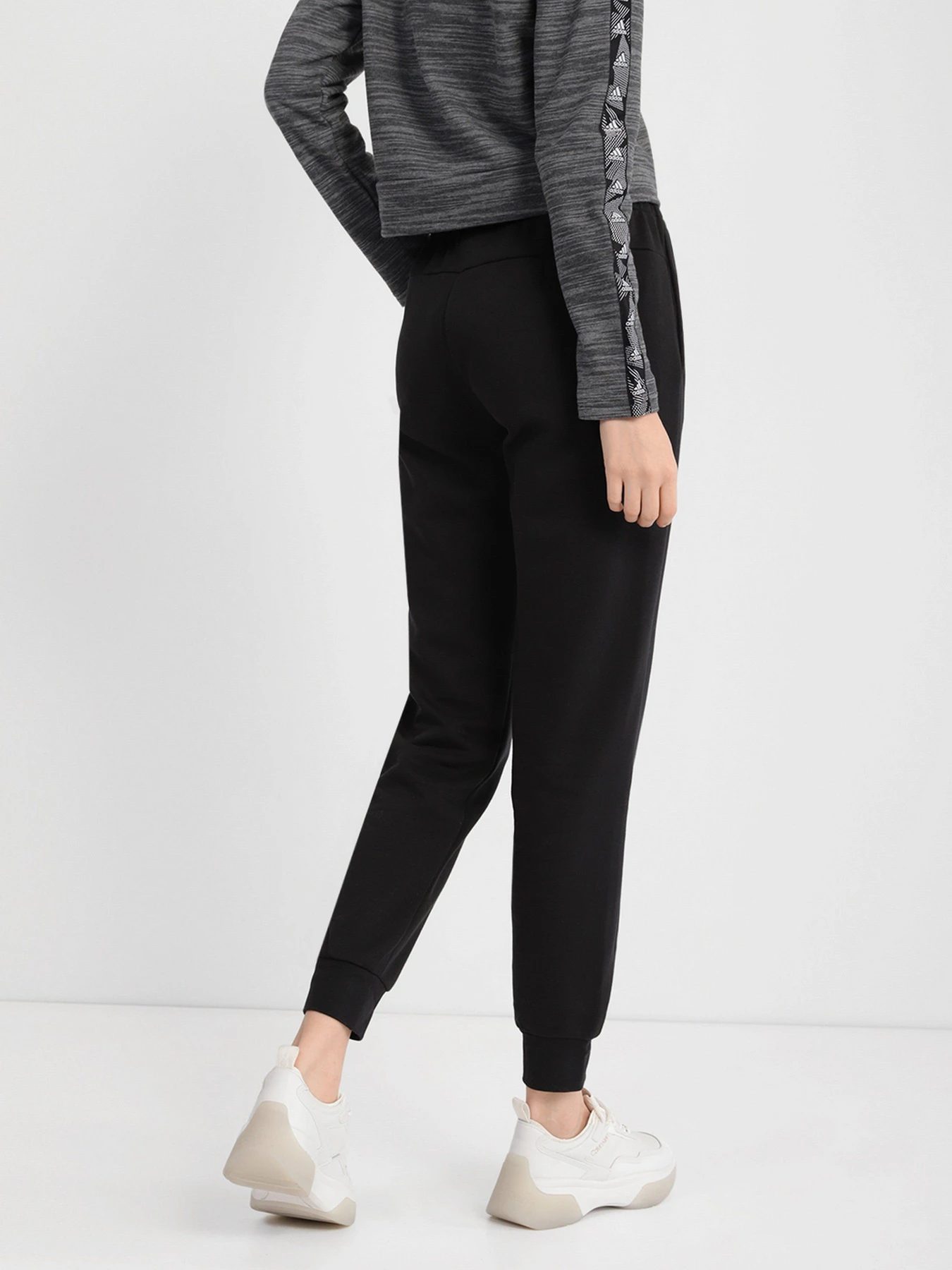Брюки Adidas E LIN PANT FL модель DP2399 Брюки Adidas E LIN PANT FL модель DP2399 Фото