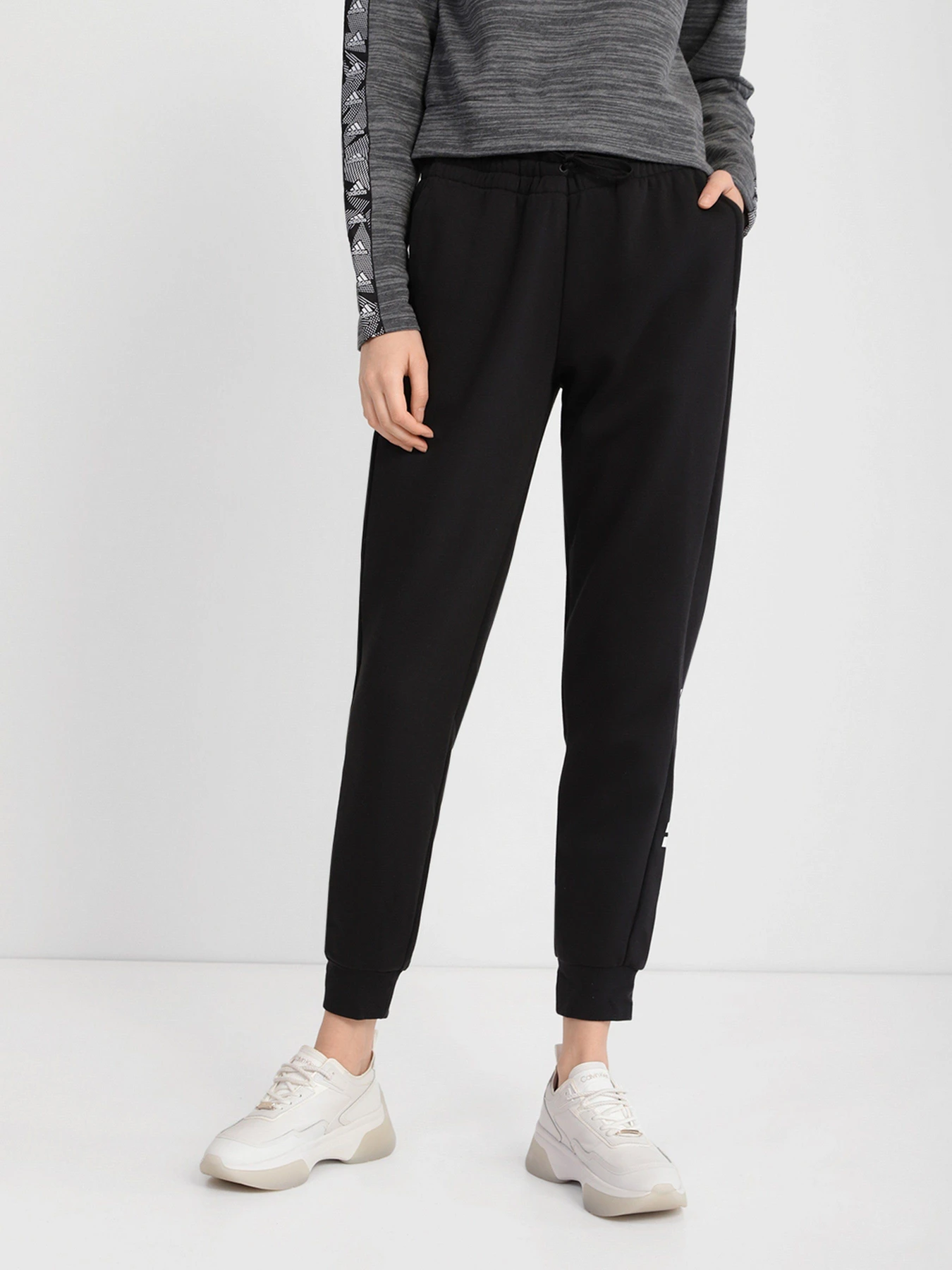 Брюки Adidas E LIN PANT FL модель DP2399 Брюки Adidas E LIN PANT FL модель DP2399 Фото