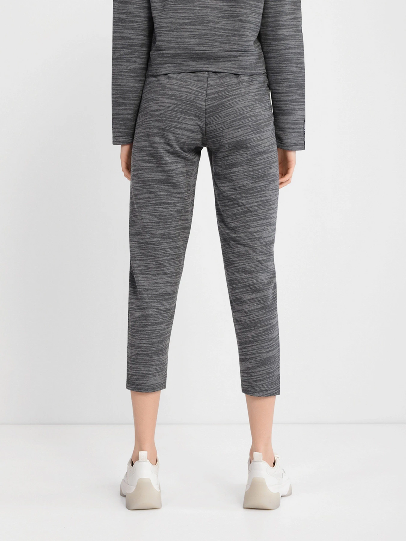 Брюки Adidas Essentials Tape модель GE1132 Брюки Adidas Essentials Tape модель GE1132 Фото