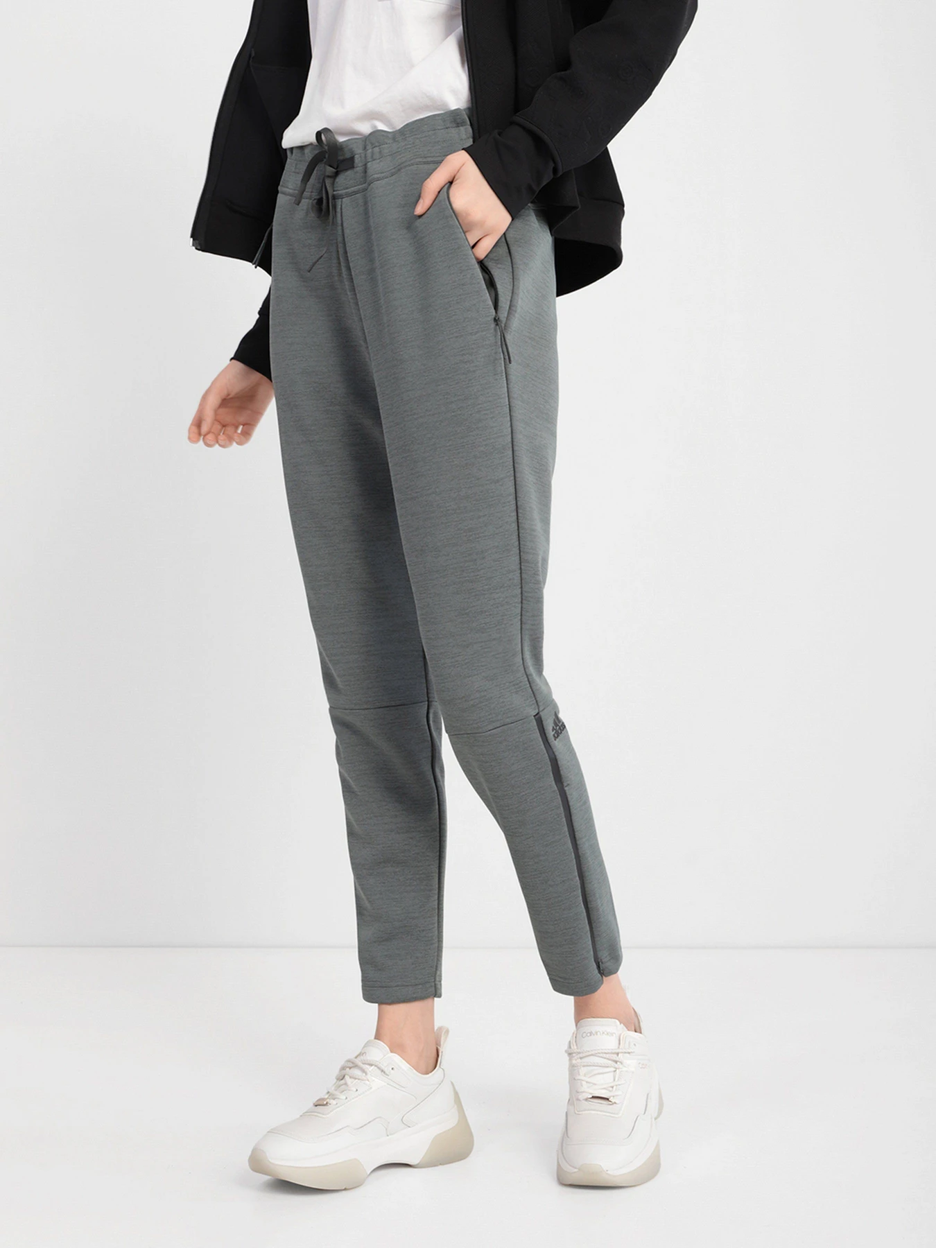 Брюки Adidas Z.N.E. модель DY9340 Брюки Adidas Z.N.E. модель DY9340 Фото