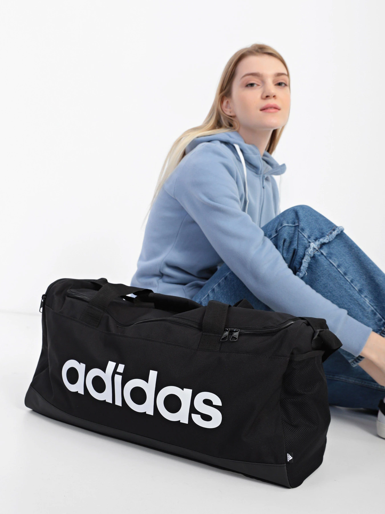 Дорожные сумки и чемоданы Adidas Essentials модель GN2038 Дорожные сумки и чемоданы Adidas Essentials модель GN2038 Фото