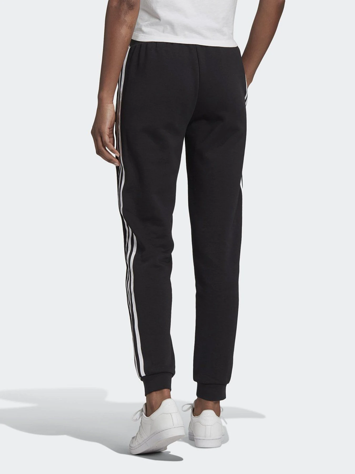 Брюки Adidas Slim Cuffed Originals модель GD2255 Брюки Adidas Slim Cuffed Originals модель GD2255 Фото