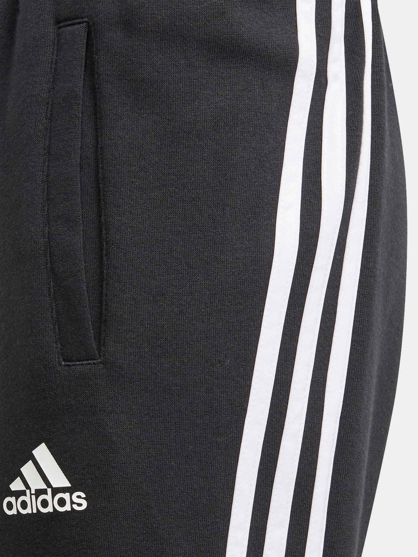 Брюки Adidas 3-Stripes Performance модель GE0947 Брюки Adidas 3-Stripes Performance модель GE0947 Фото