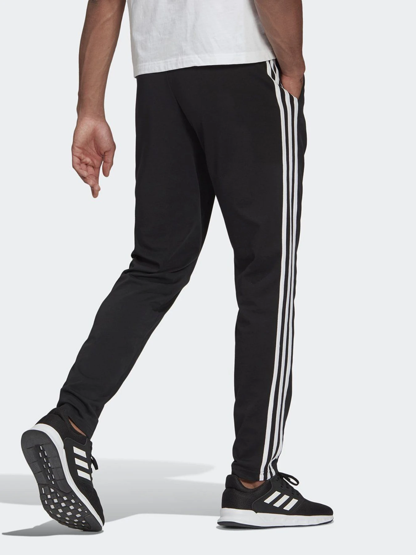Брюки Adidas Essentials 3-Stripes модель GK8995 Брюки Adidas Essentials 3-Stripes модель GK8995 Фото