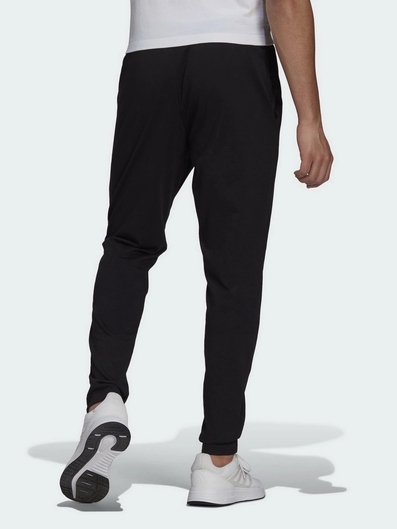 Брюки Adidas Essentials Tapered модель GK9222 Брюки Adidas Essentials Tapered модель GK9222 Фото