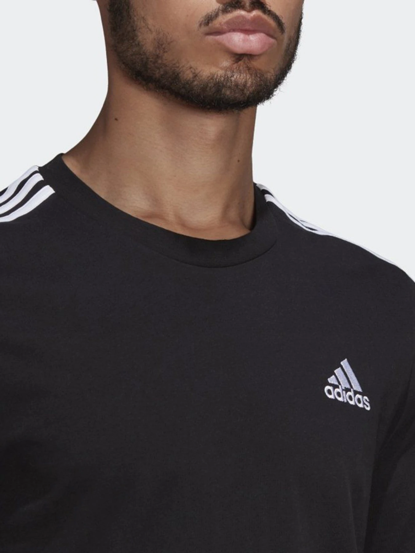 Футболки і поло Adidas Essentials 3-Stripes модель GL3732 Футболки і поло Adidas Essentials 3-Stripes модель GL3732 Фото