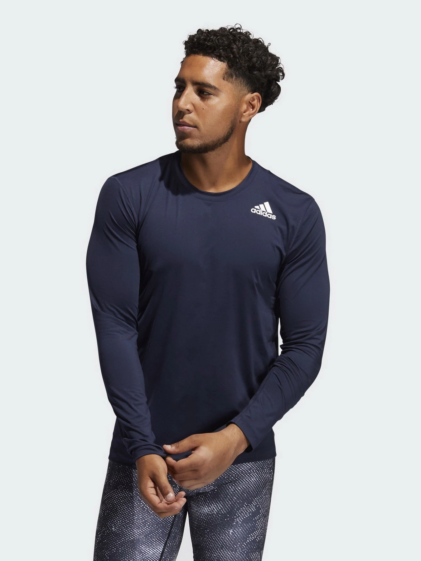 Худи и свитшоты Adidas Techfit Fitted модель GL9895 Худи и свитшоты Adidas Techfit Fitted модель GL9895 Фото