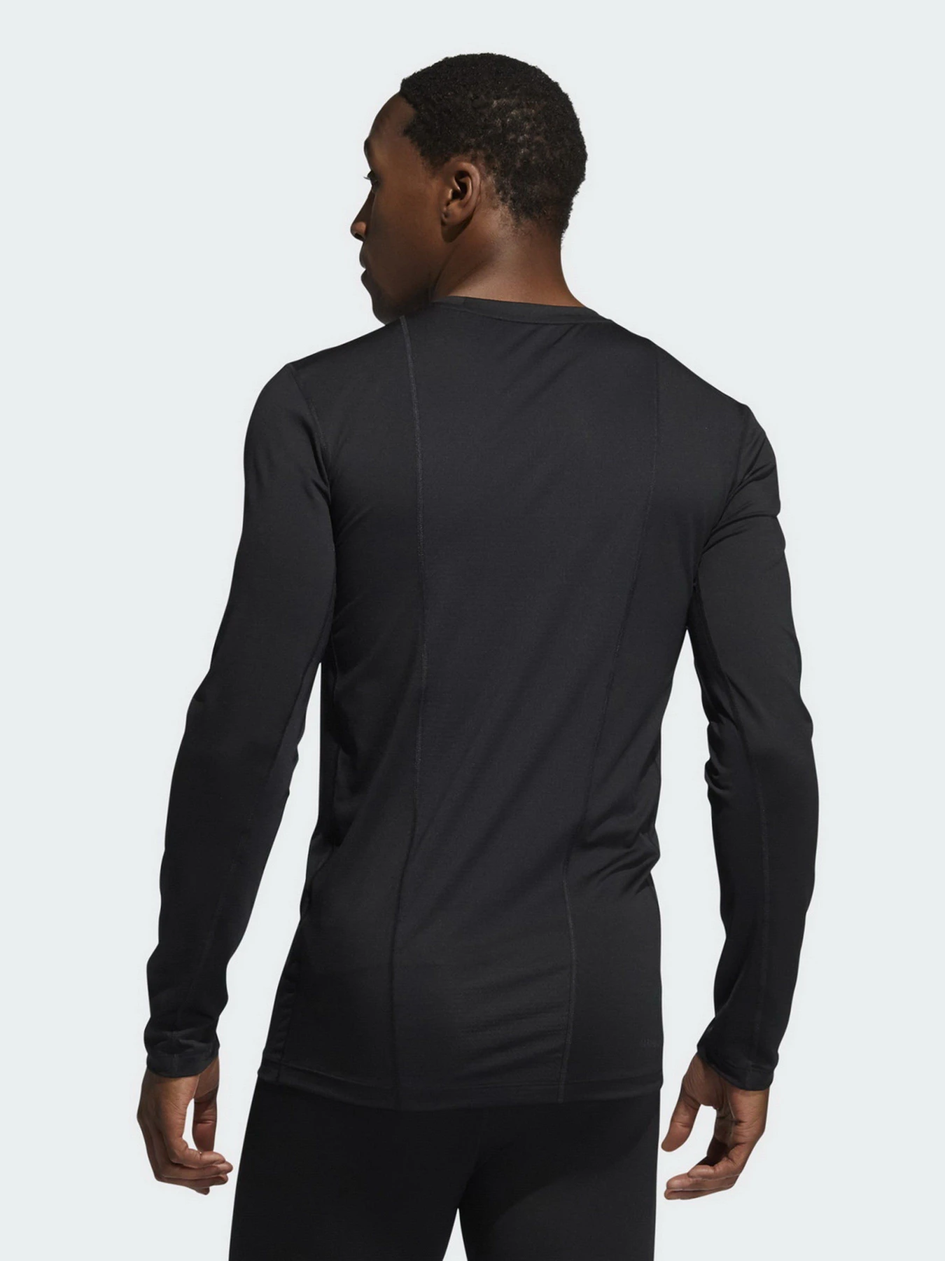 Худи и свитшоты Adidas Techfit Compression модель GM5038 Фото