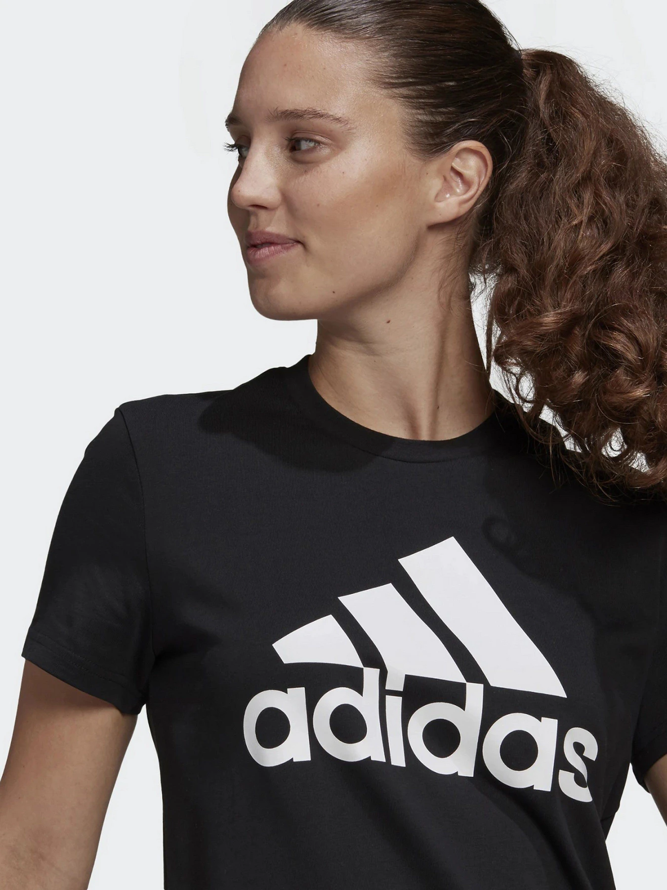 Платья Adidas Essentials Logo модель GM5588 Платья Adidas Essentials Logo модель GM5588 Фото