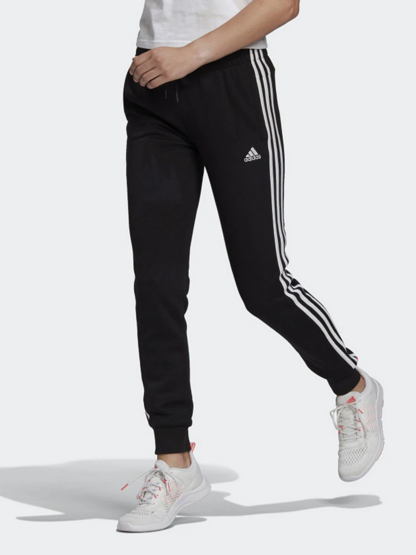 Брюки Adidas Essentials 3-Stripes модель GM8733 Брюки Adidas Essentials 3-Stripes модель GM8733 Фото