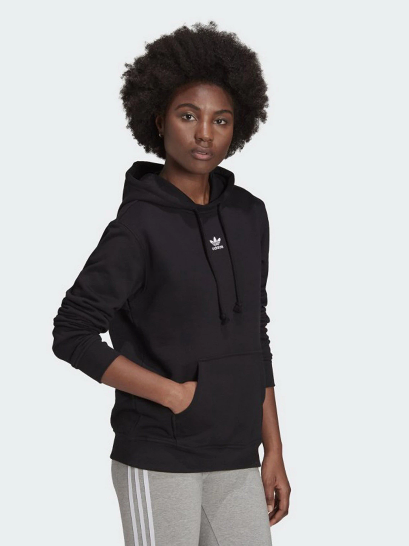Худи и свитшоты Adidas Adicolor Essentials модель H06619 Худи и свитшоты Adidas Adicolor Essentials модель H06619 Фото