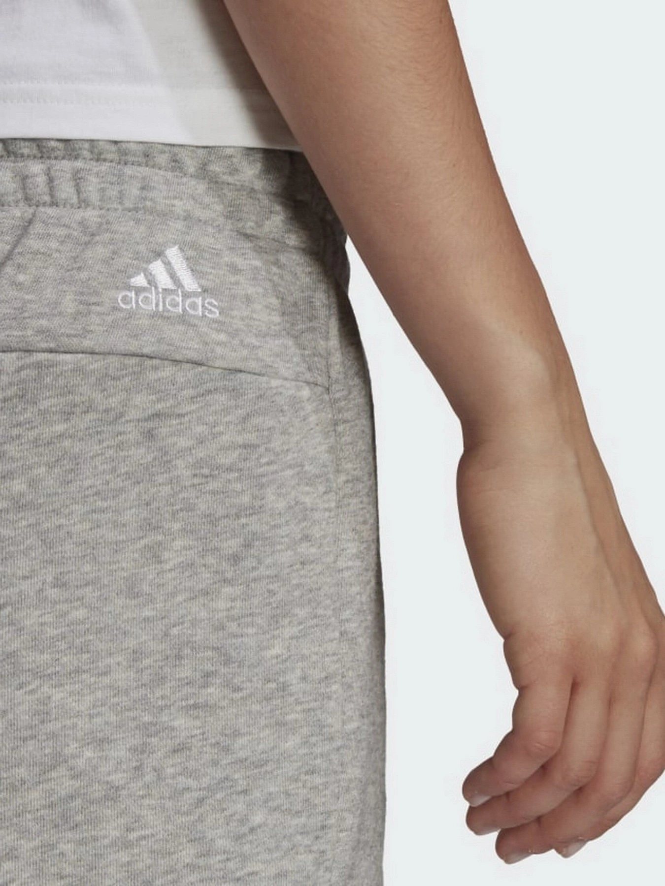 Шорты Adidas Essentials Slim Logo модель H07874 Фото