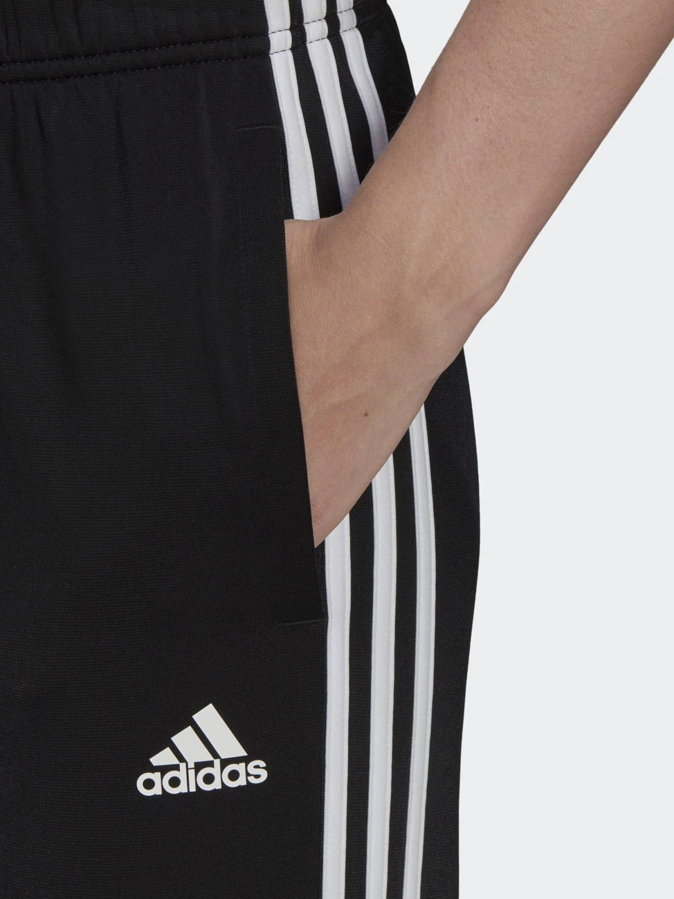 Брюки Adidas PRIMEGREEN ESSENTIALS WARM-UP 3-STRIPES модель H48447 Брюки Adidas PRIMEGREEN ESSENTIALS WARM-UP 3-STRIPES модель H48447 Фото