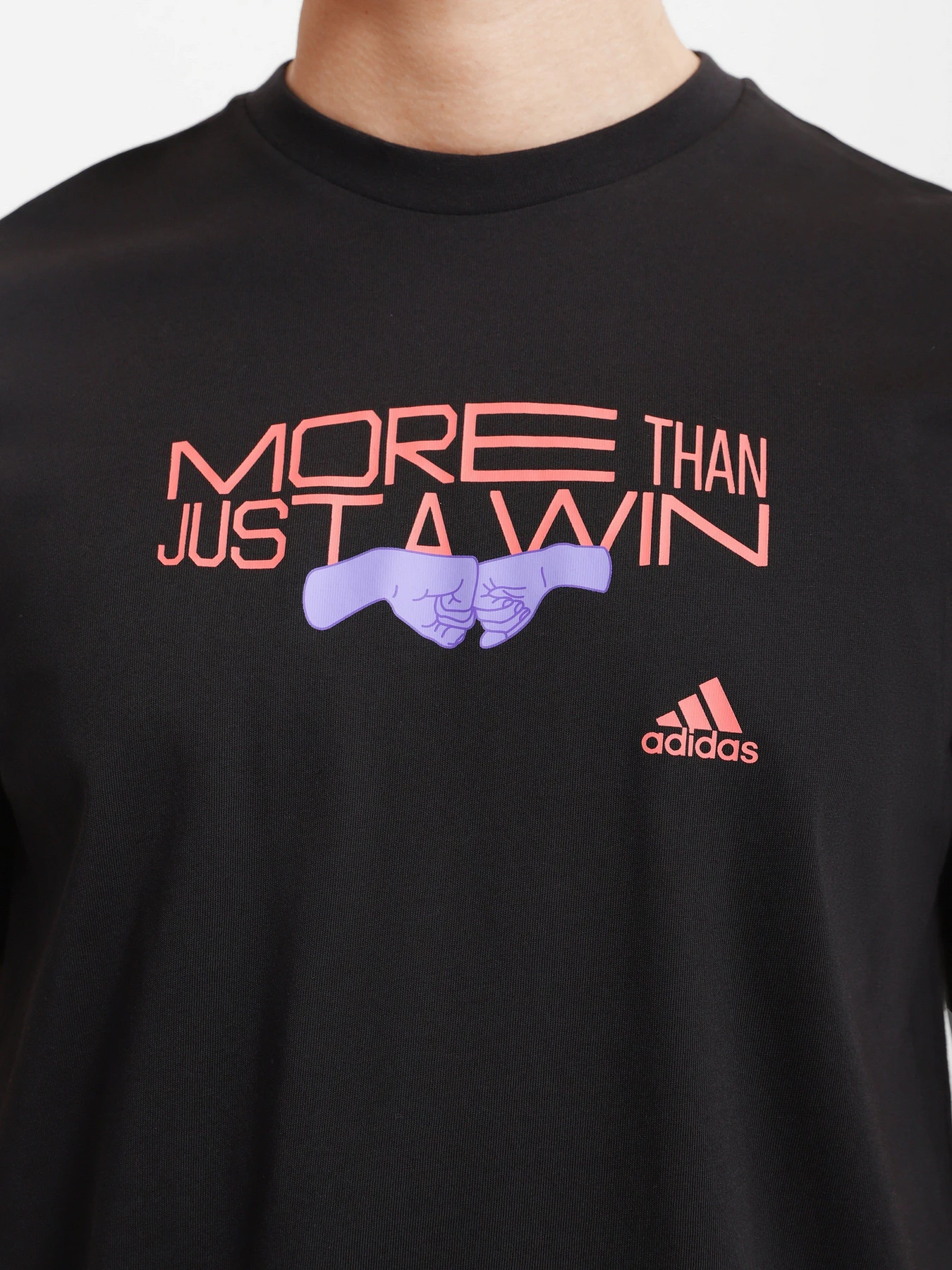 Футболки і поло Adidas AEROREADY Graphic Performance модель HA4072 Фото