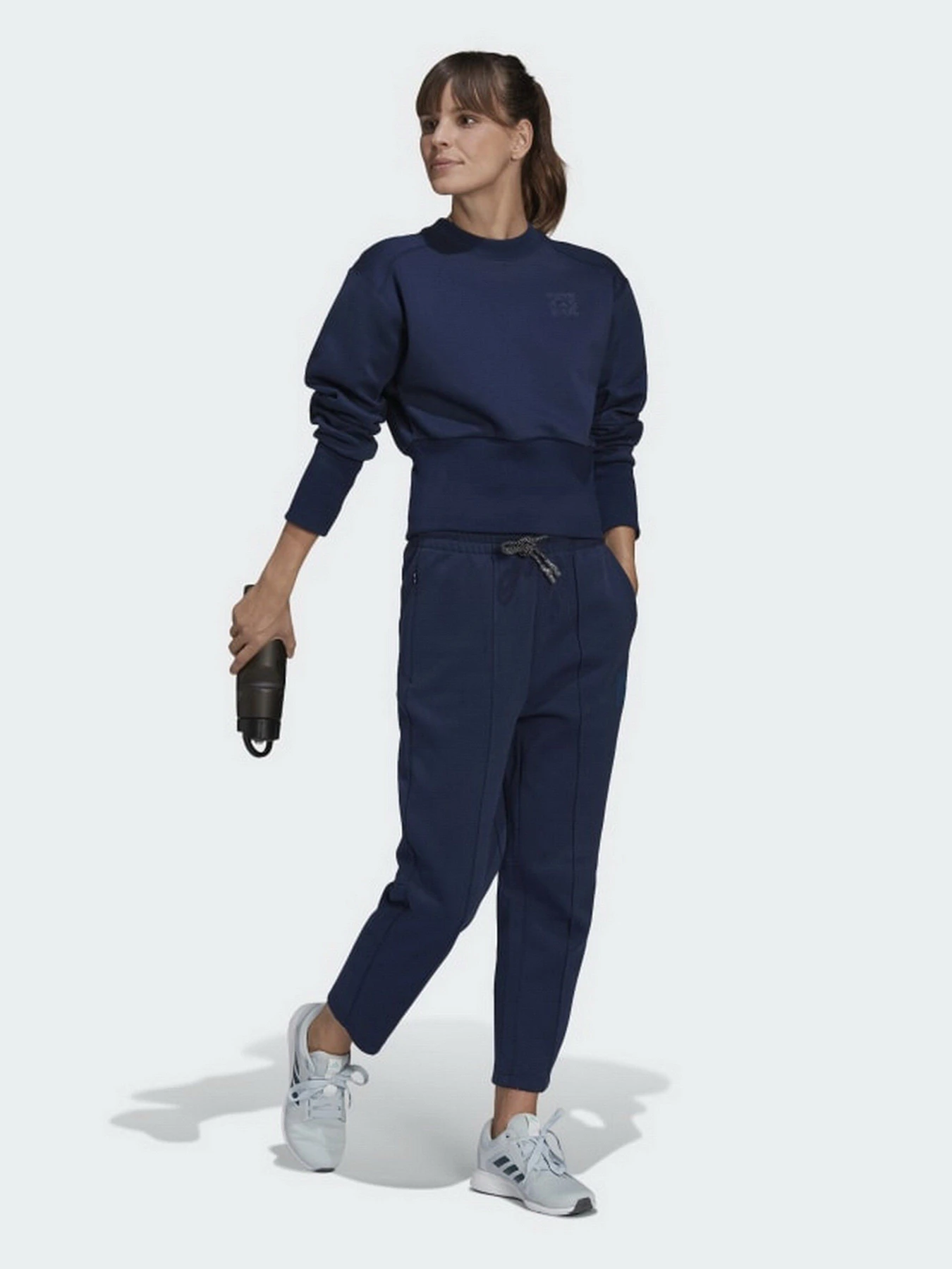 Худи и свитшоты Adidas х Karlie Kloss модель HB1435 Фото