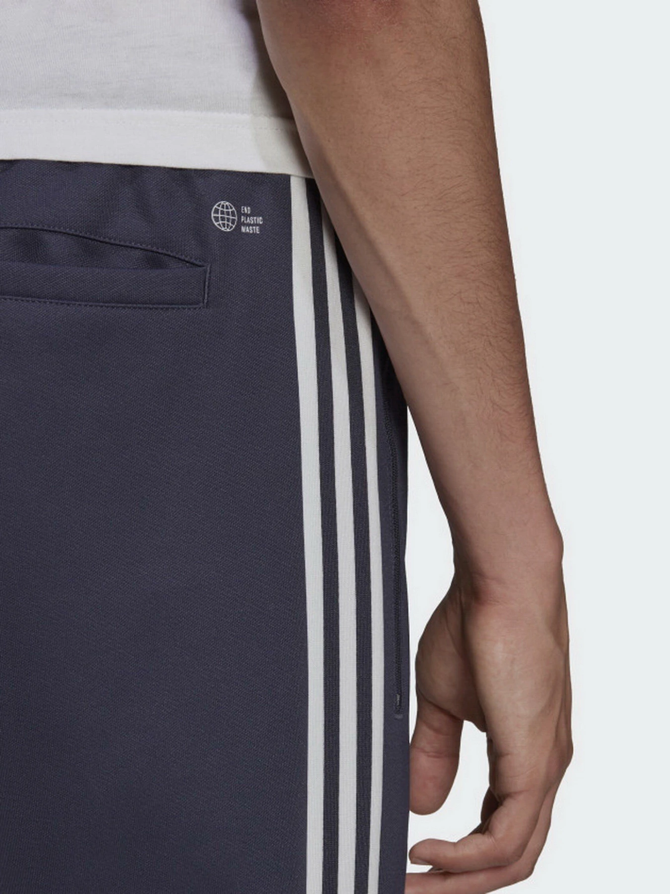 Брюки Adidas ADICOLOR CLASSICS BECKENBAUER PRIMEBLUE модель HB9439 Брюки Adidas ADICOLOR CLASSICS BECKENBAUER PRIMEBLUE модель HB9439 Фото