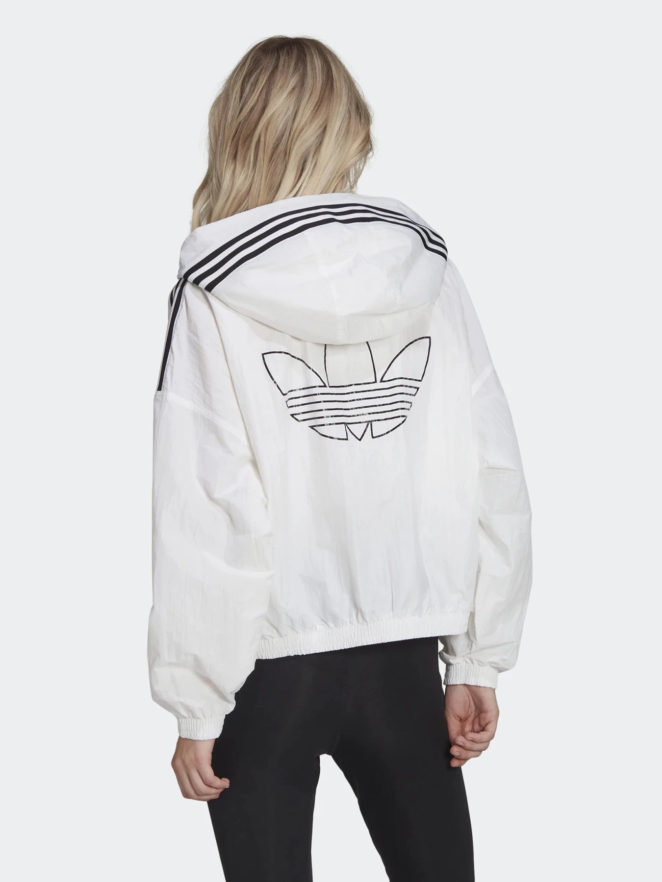 Куртки и дубленки Adidas Adicolor Classics модель HC2023 Куртки и дубленки Adidas Adicolor Classics модель HC2023 Фото