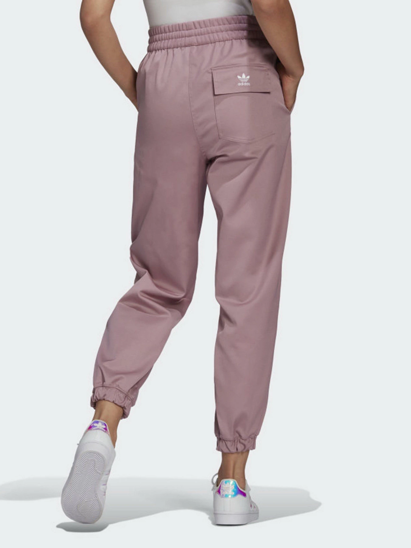 Брюки Adidas Adicolor Classics Back Cuff модель HC4546 Брюки Adidas Adicolor Classics Back Cuff модель HC4546 Фото