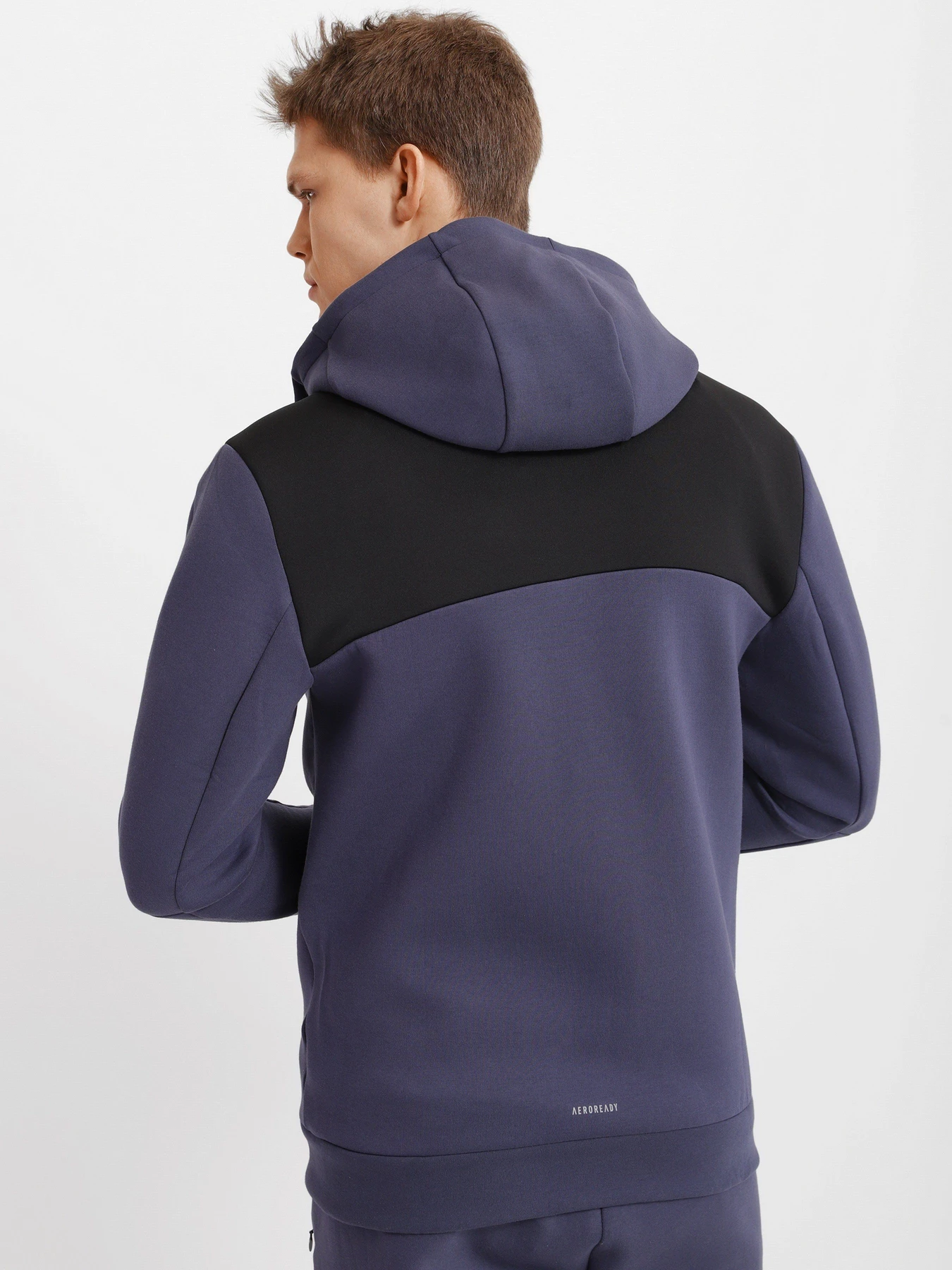 Худи и свитшоты Adidas Sportswear Z.N.E. модель HC5780 Фото