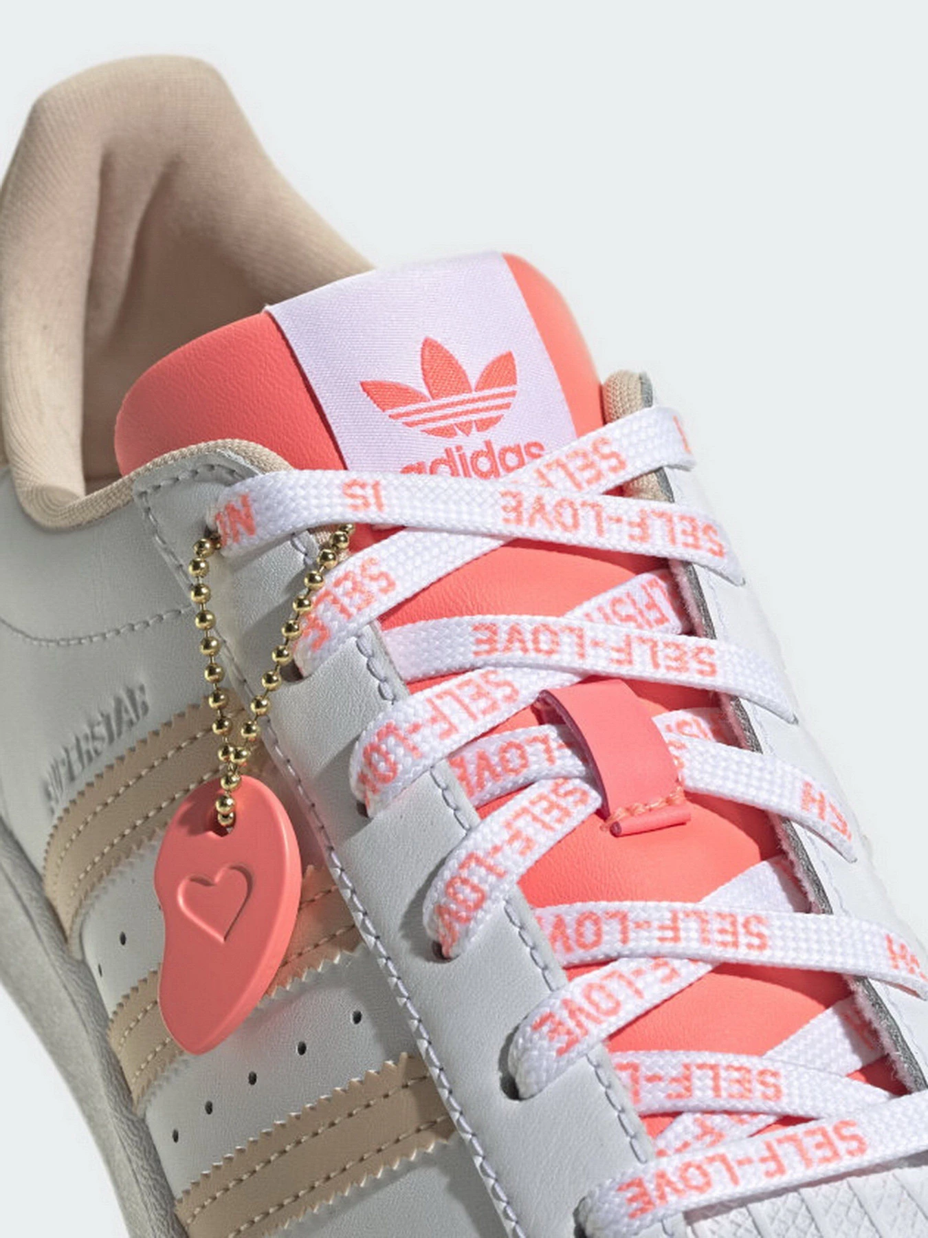 Кеды Adidas Superstar Originals модель GW0570 Кеды Adidas Superstar Originals модель GW0570 Фото