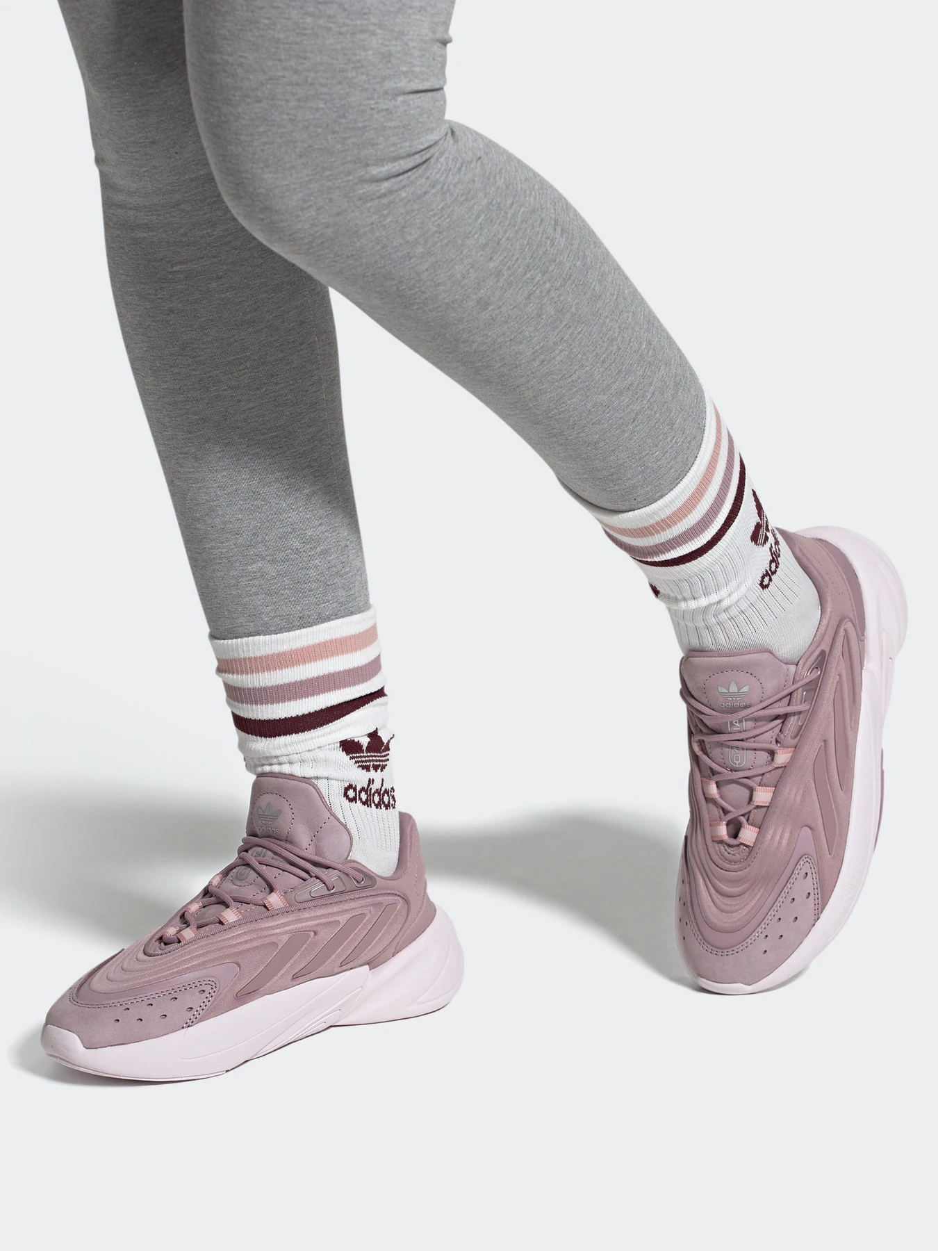 Кроссовки Adidas Ozelia модель GW0614 Кроссовки Adidas Ozelia модель GW0614 Фото