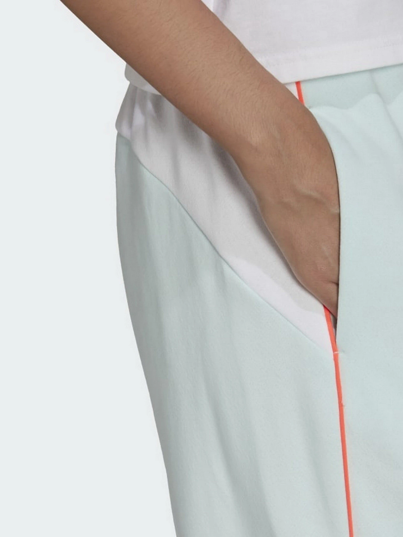 Брюки Adidas Essentials Colorblock модель HD6791 Брюки Adidas Essentials Colorblock модель HD6791 Фото