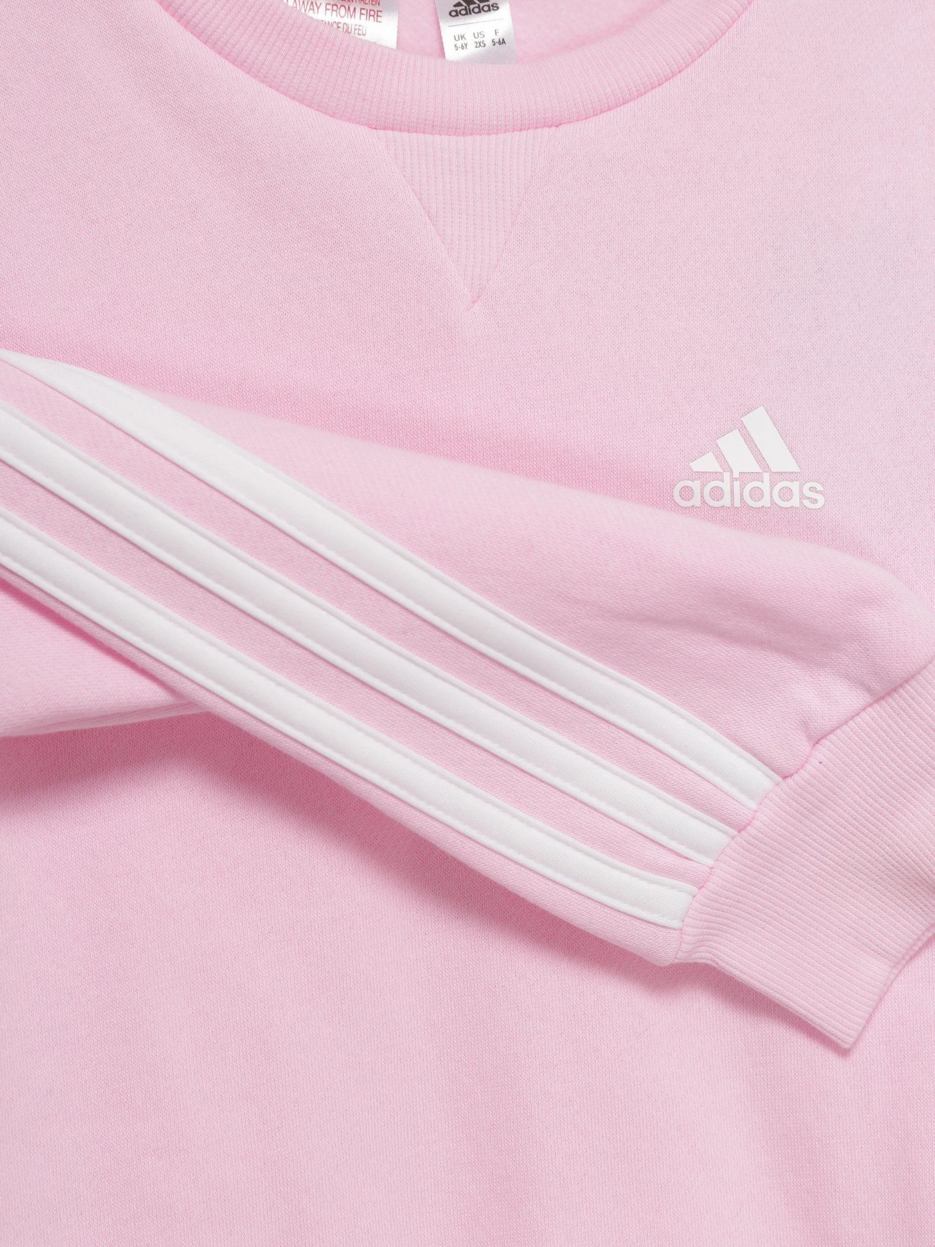 Худи и свитшоты Adidas Essentials 3-Stripes Crewneck модель HD6974 Худи и свитшоты Adidas Essentials 3-Stripes Crewneck модель HD6974 Фото