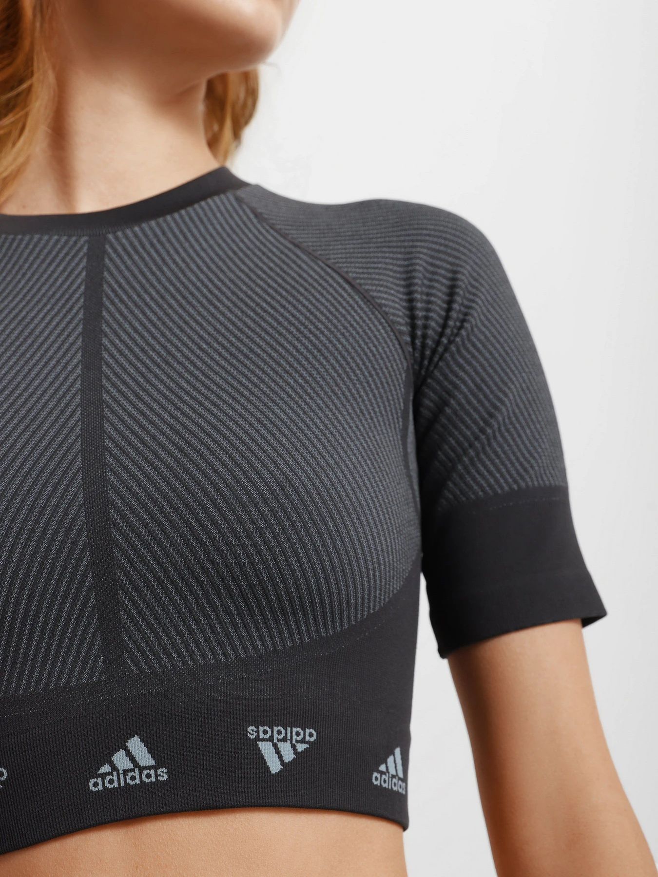 Футболки і поло Adidas Aeroknit Performance модель HD9566 Футболки і поло Adidas Aeroknit Performance модель HD9566 Фото