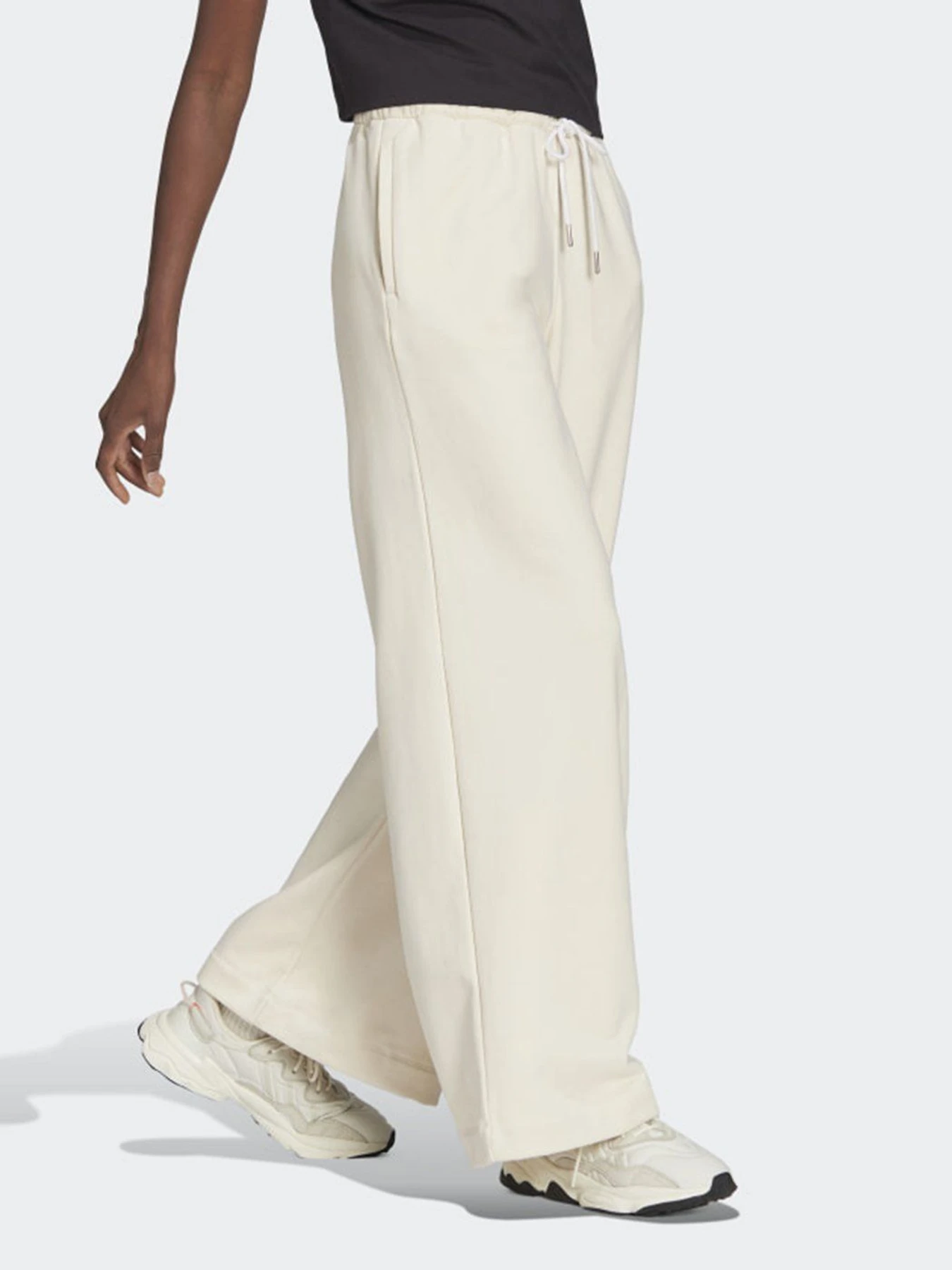 Брюки Adidas Adicolor Wide-Leg No Dye Originals модель HE0376 Брюки Adidas Adicolor Wide-Leg No Dye Originals модель HE0376 Фото