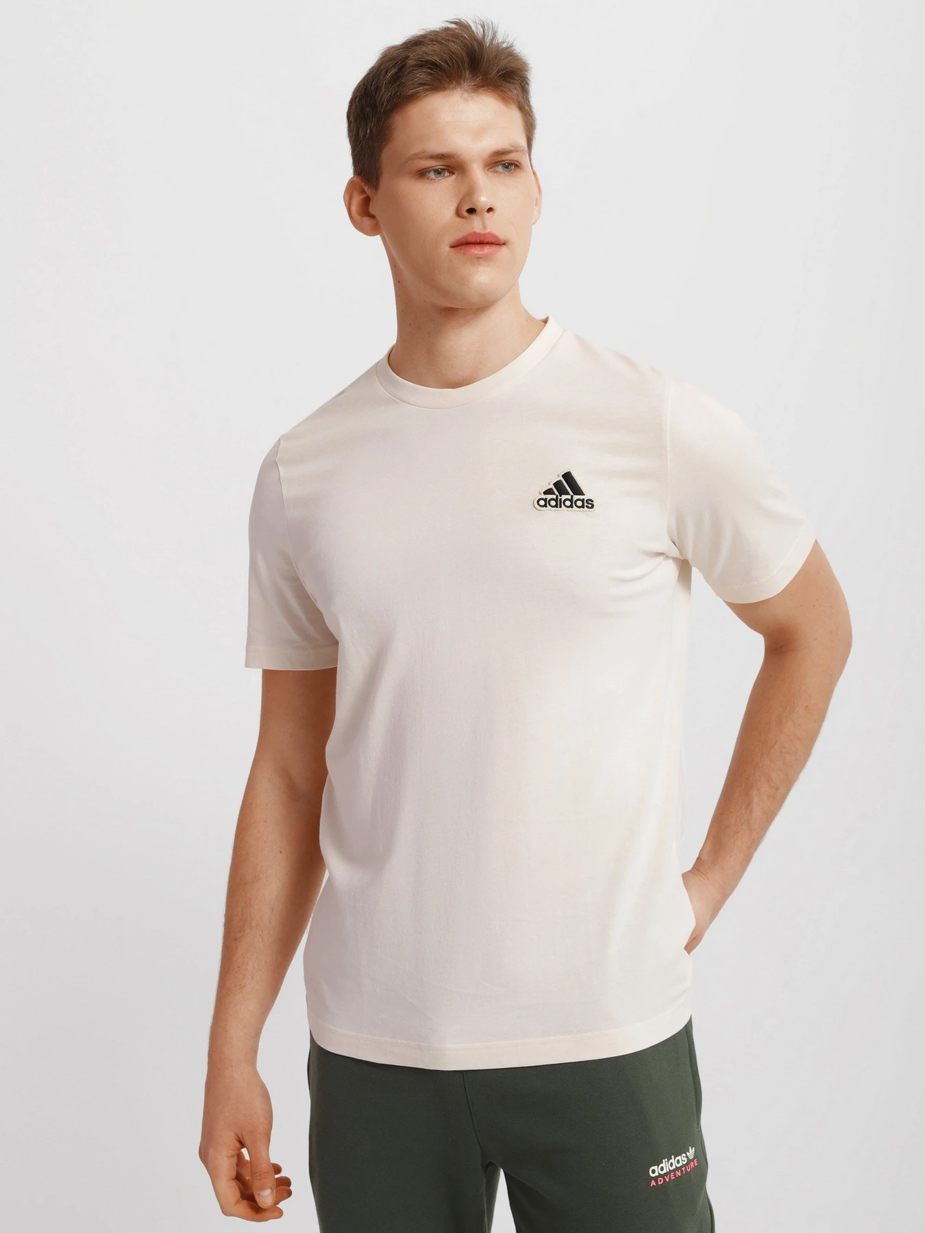 Футболки і поло Adidas Essentials Feelcomfy модель HE1818 Фото