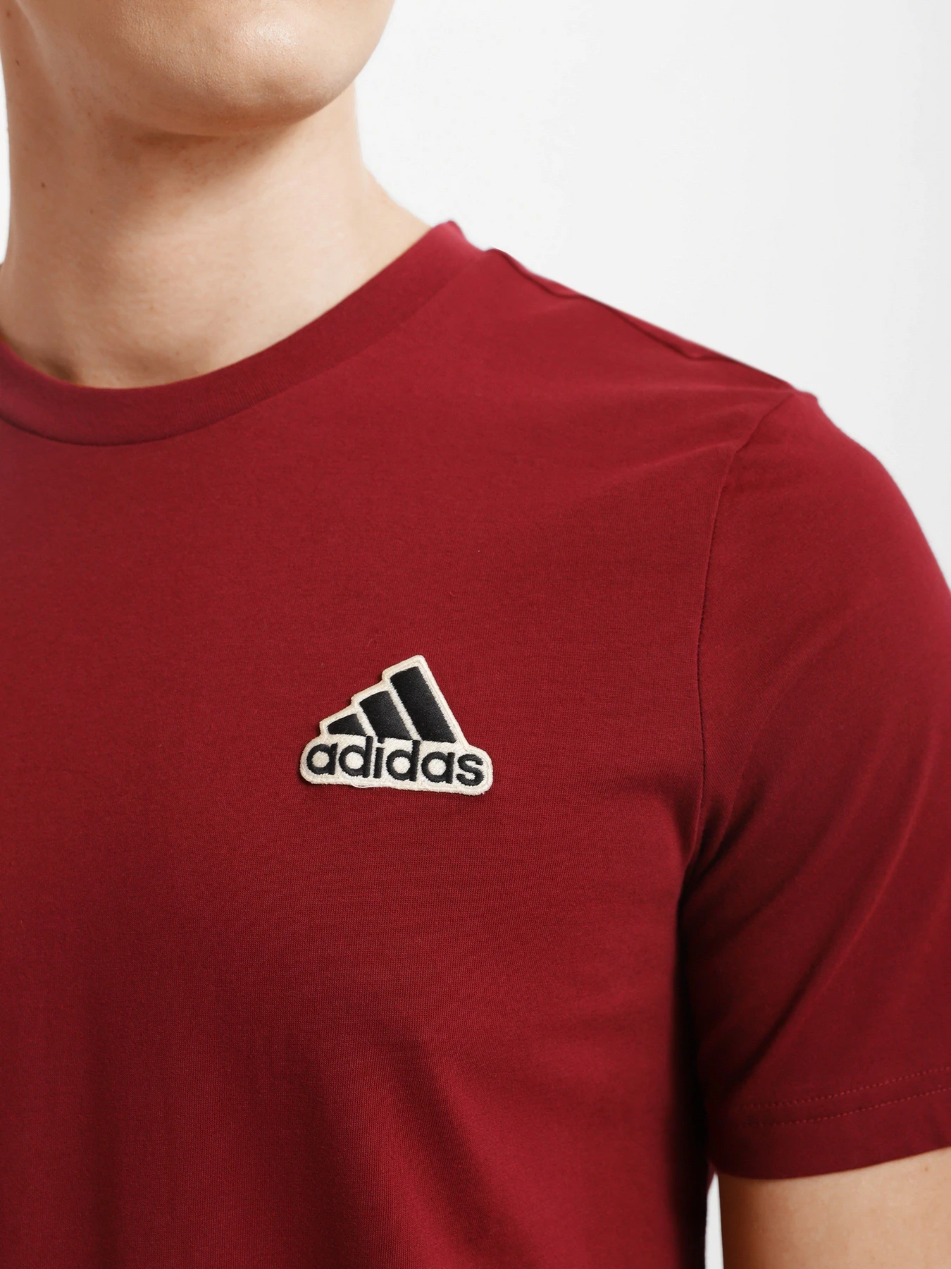 Футболки і поло Adidas Essentials Feelcomfy модель HE1819 Футболки і поло Adidas Essentials Feelcomfy модель HE1819 Фото