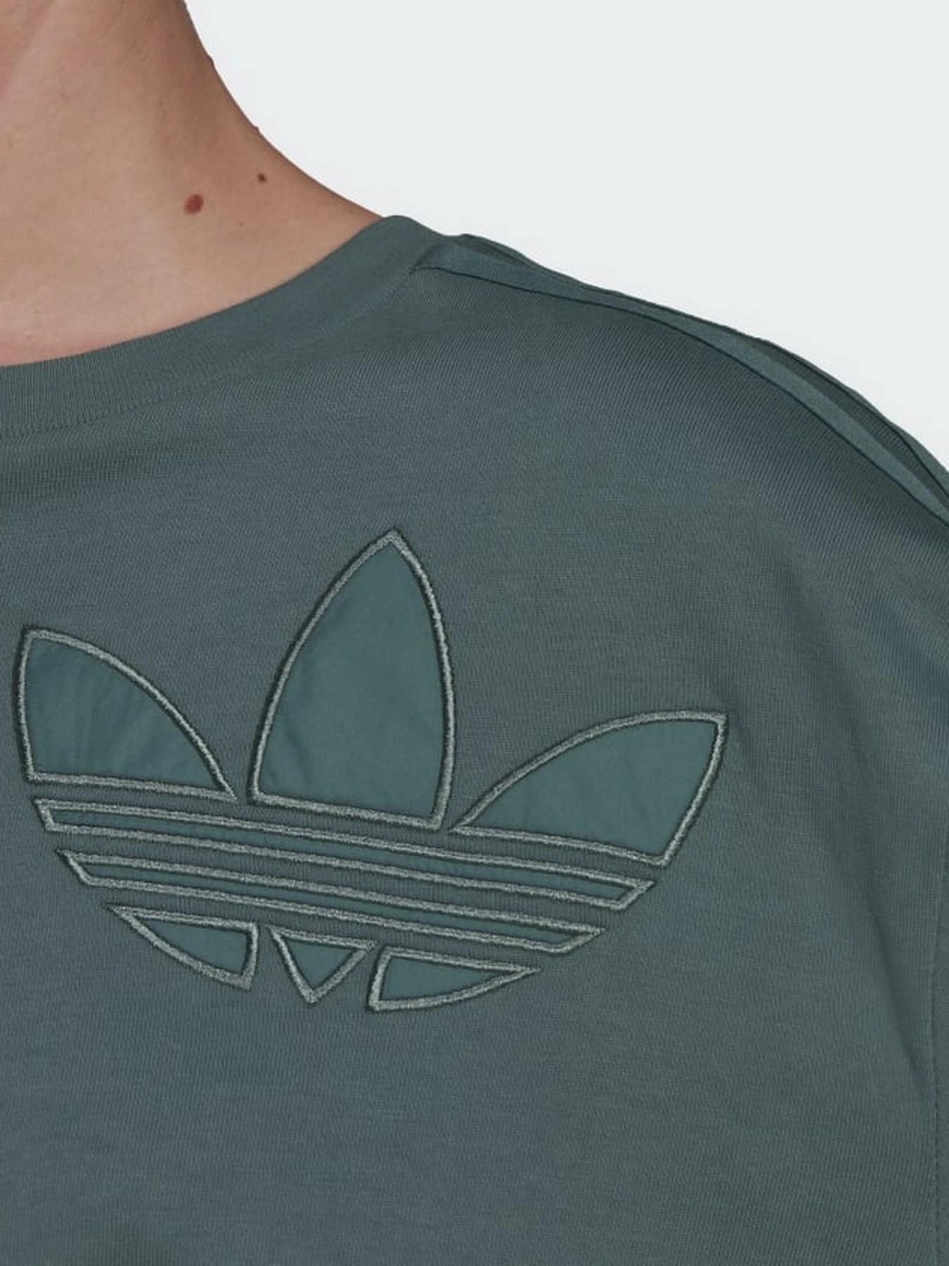 Футболки и поло Adidas Trefoil Patch модель HE4746 Футболки и поло Adidas Trefoil Patch модель HE4746 Фото