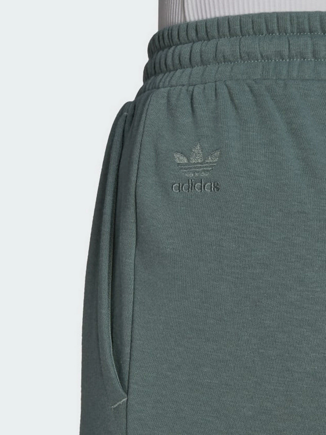 Брюки Adidas Cuffed Originals модель HE4751 Брюки Adidas Cuffed Originals модель HE4751 Фото