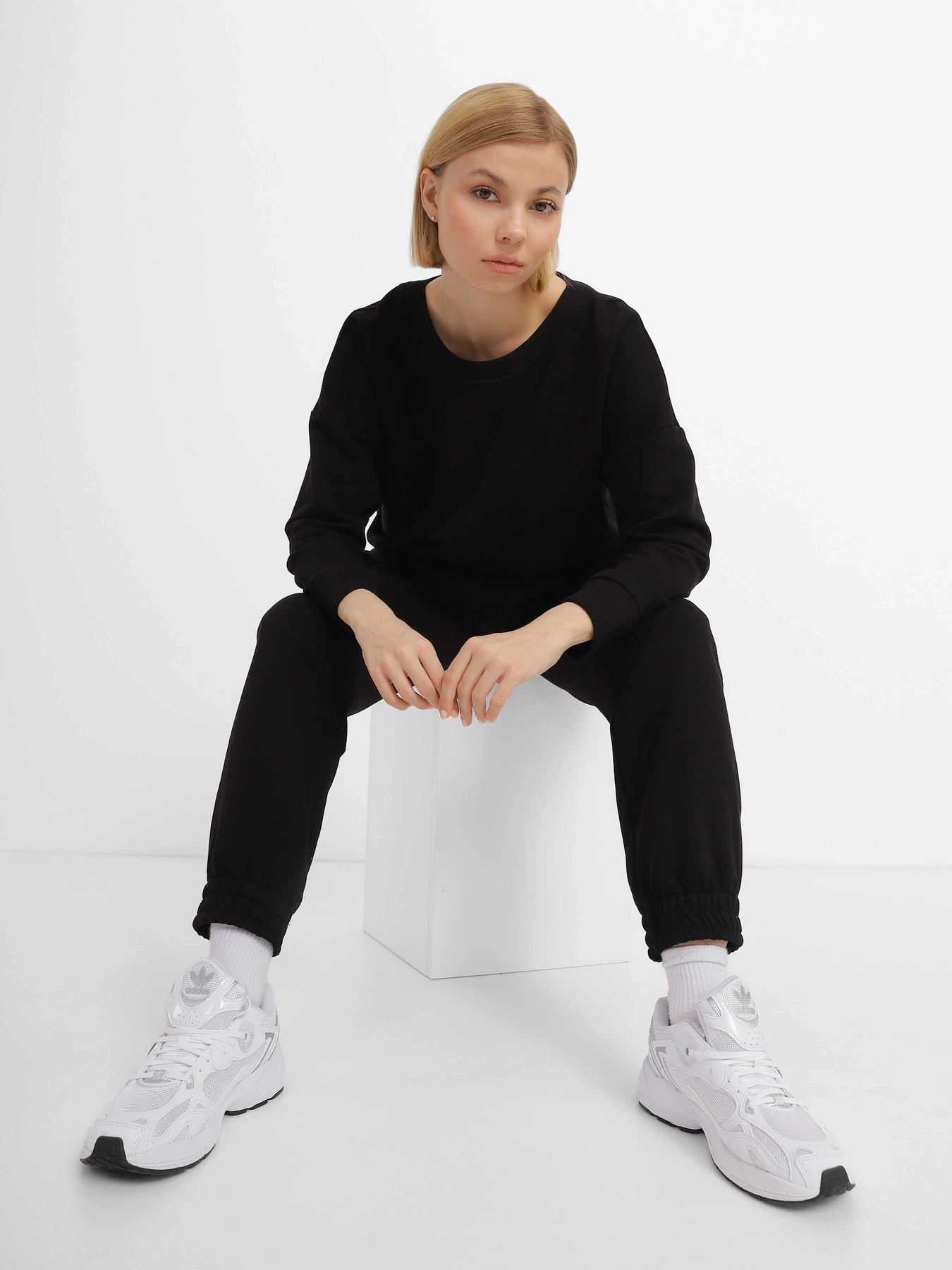 Кроссовки Adidas Astir Originals модель GY5565 Фото