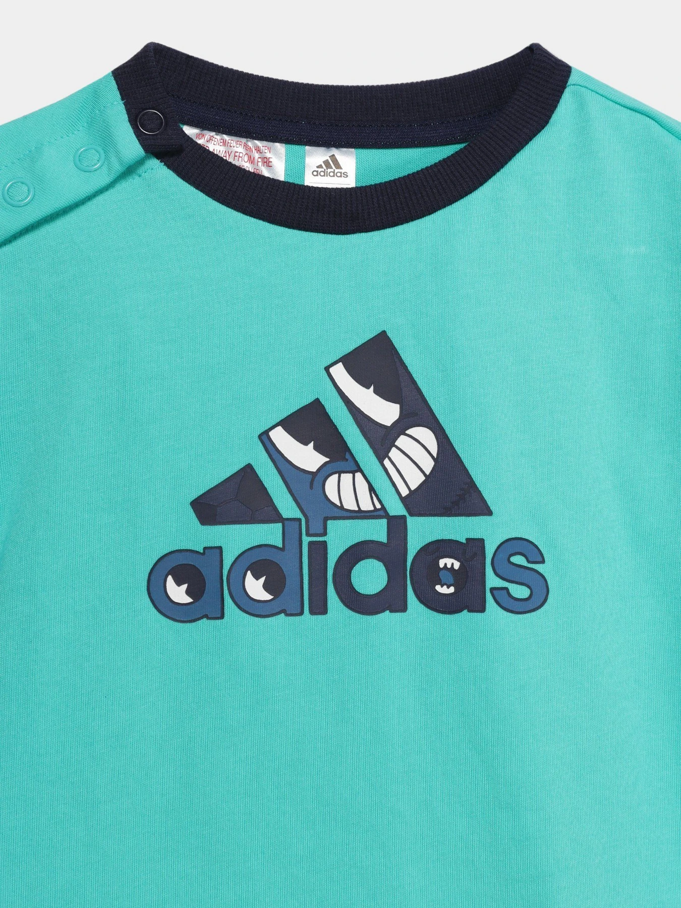 Костюмы Adidas Ball Graphic Summer Set модель HF1967 Костюмы Adidas Ball Graphic Summer Set модель HF1967 Фото