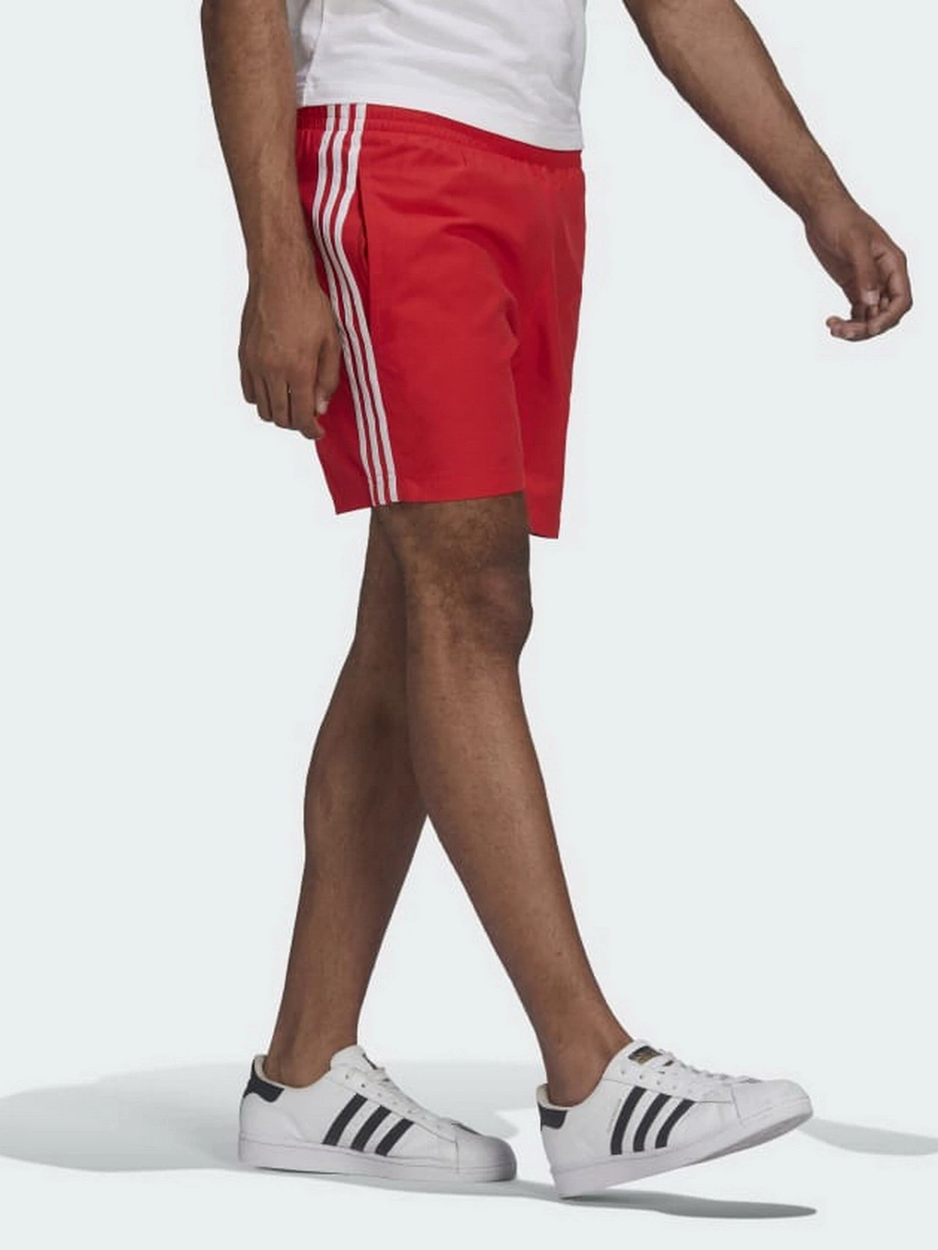 Одежда для пляжа Adidas Adicolor Classics 3-Stripes Swim модель HF2120 Одежда для пляжа Adidas Adicolor Classics 3-Stripes Swim модель HF2120 Фото